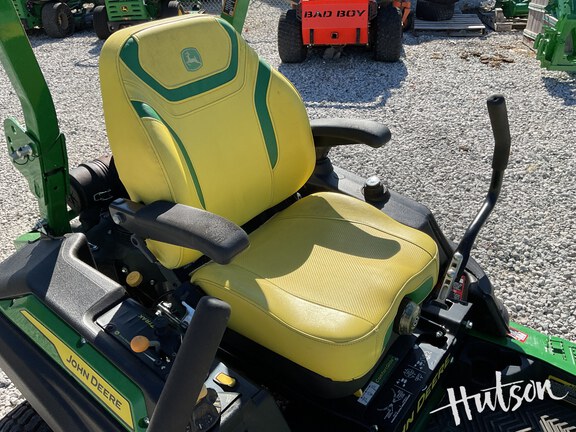 Photo of 2023 John Deere Z950M