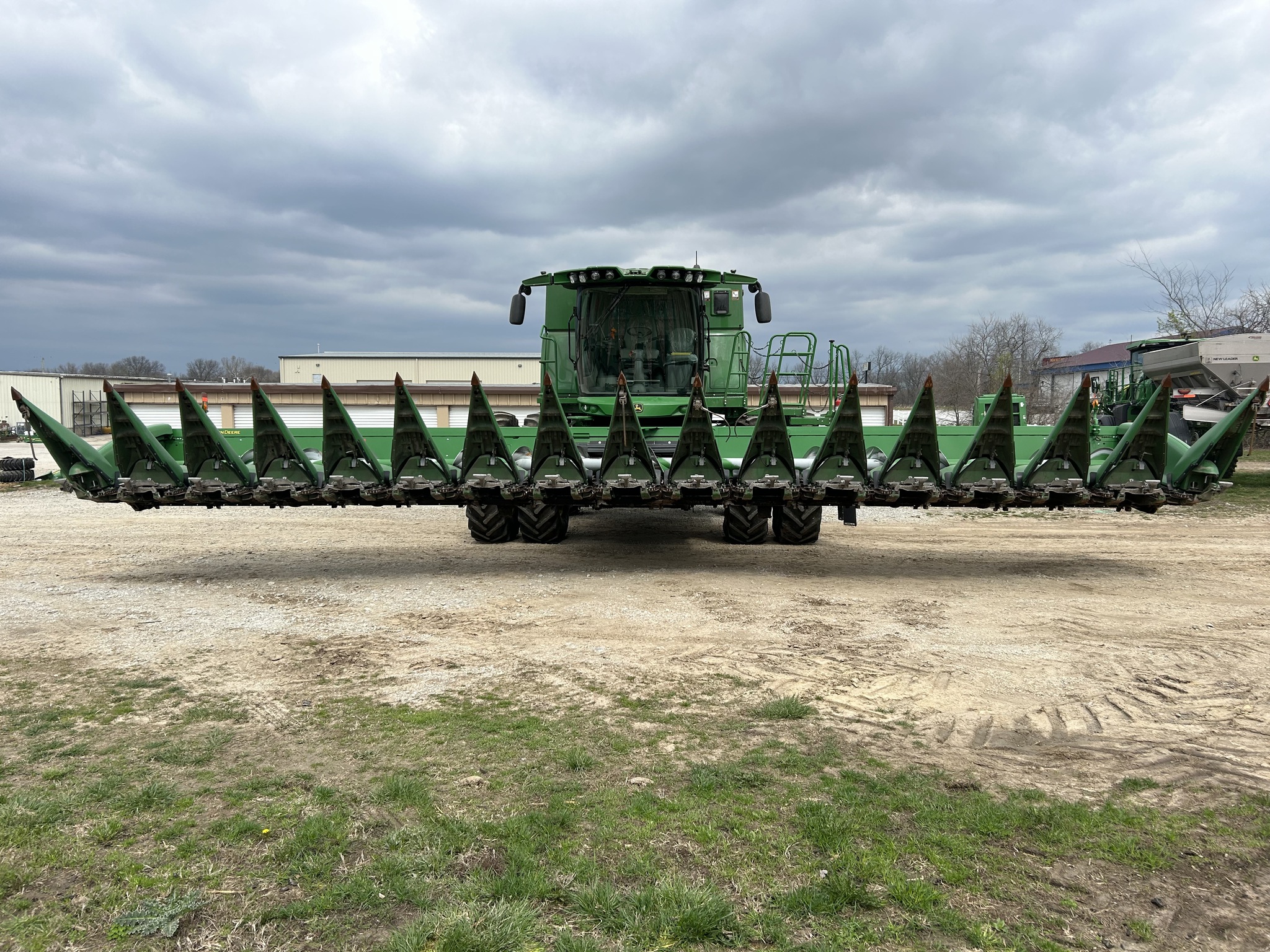  2019 John Deere 716C at Heritage Tractor in Adrian, MO