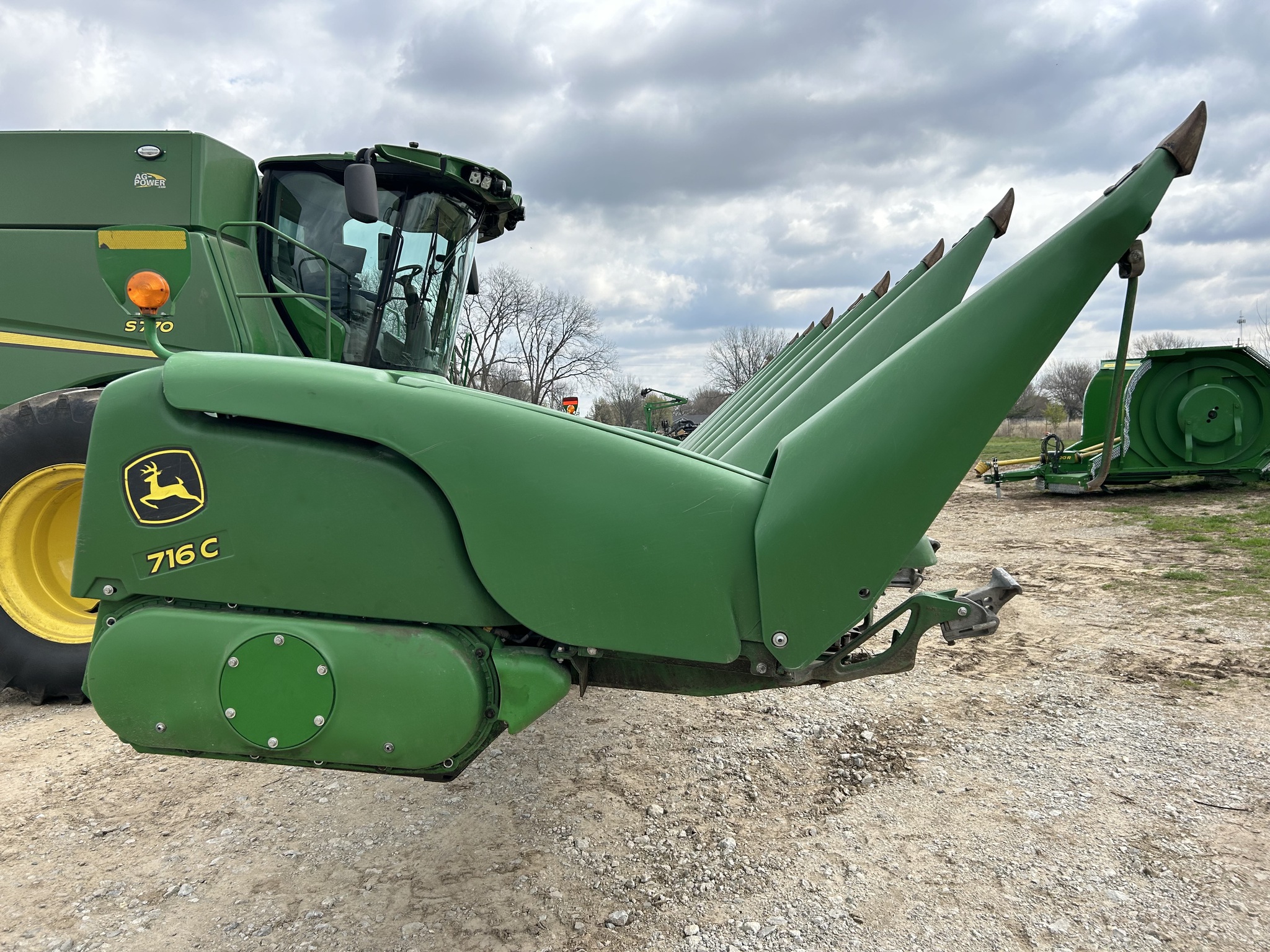  2019 John Deere 716C at Heritage Tractor in Adrian, MO