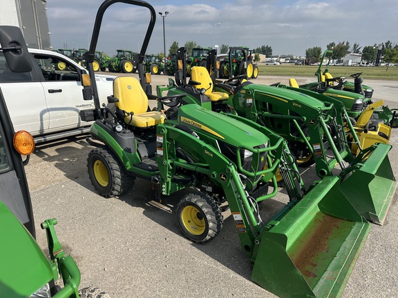 John Deere 1025R