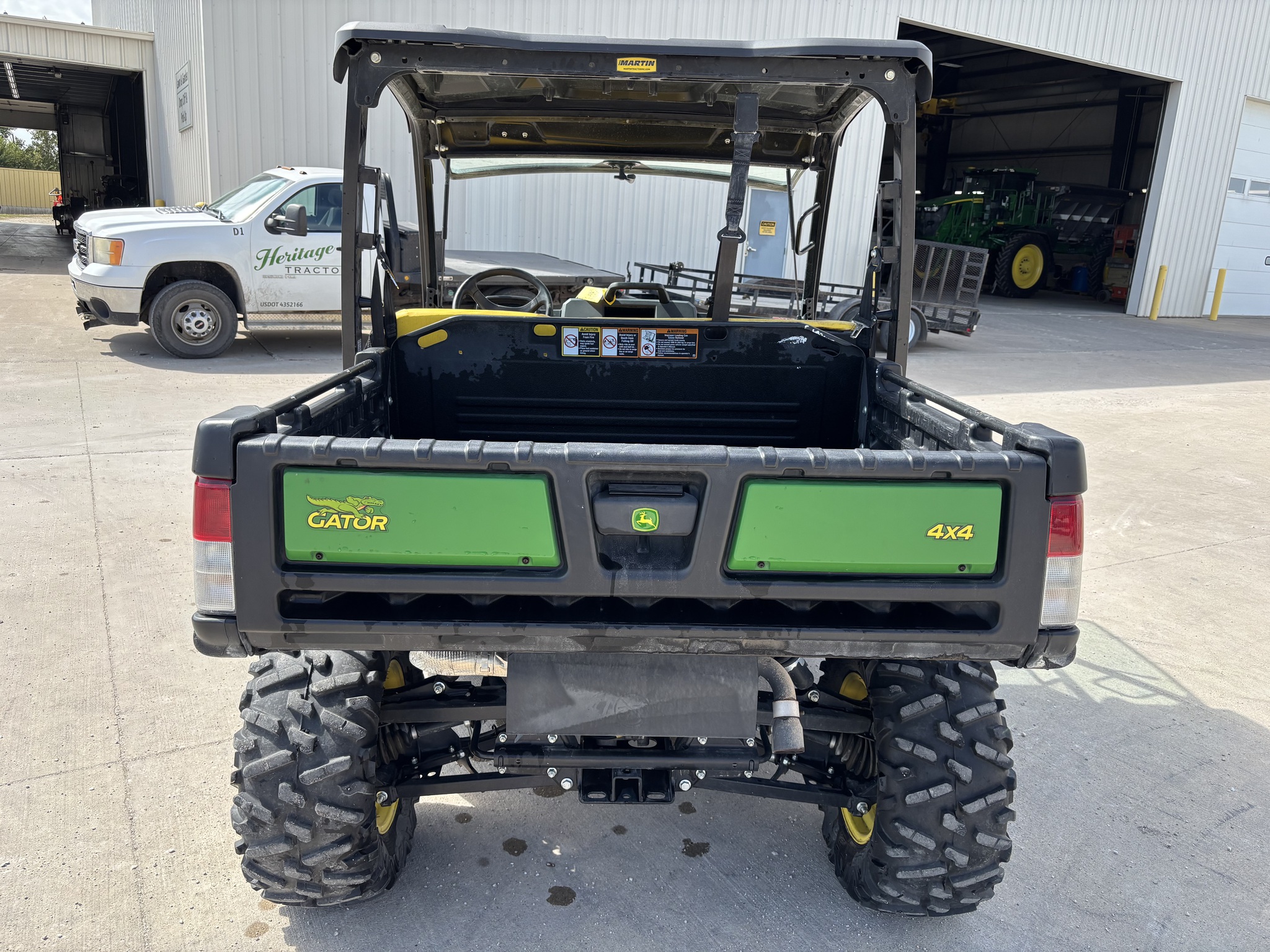  2021 John Deere XUV 835M at Heritage Tractor in Galesburg, IL