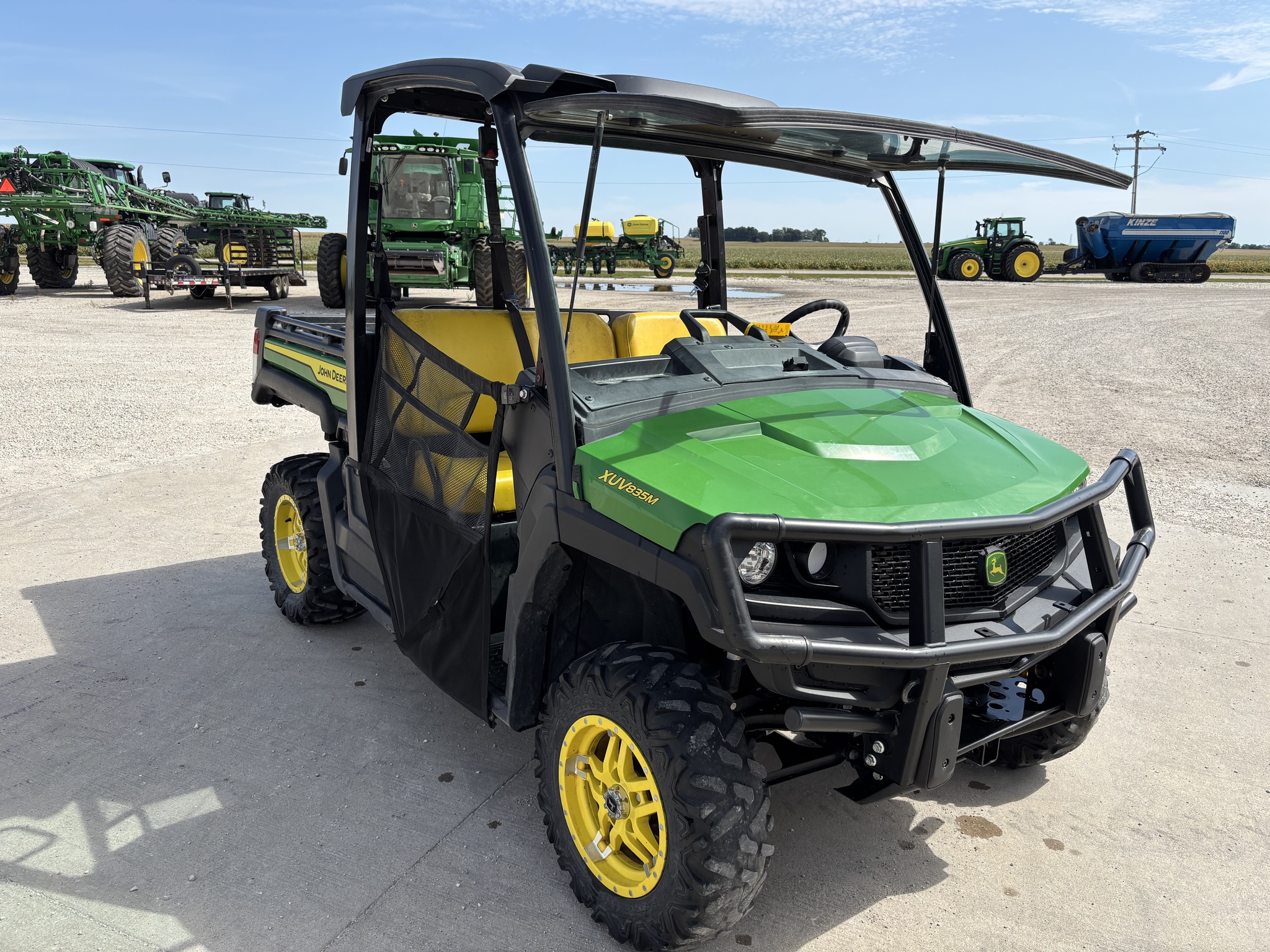  2021 John Deere XUV 835M at Heritage Tractor in Galesburg, IL
