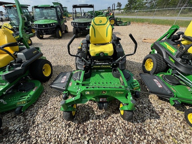 2023 John Deere Z930M Image 1