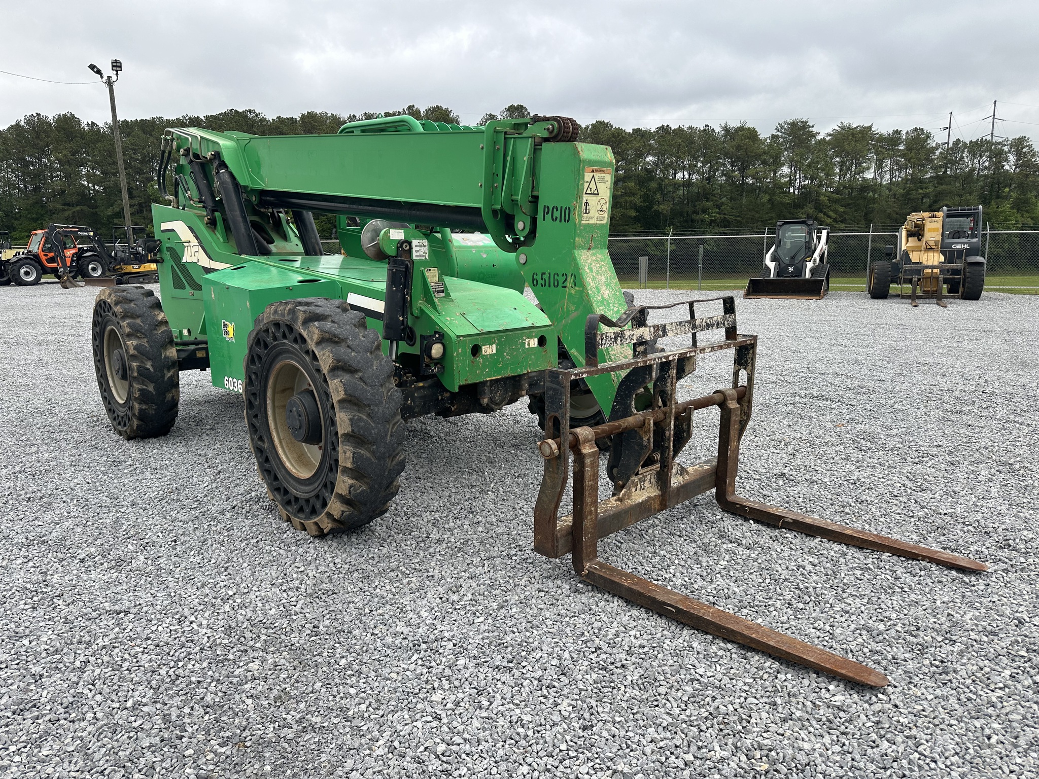 2014 Skytrak 6036 Image 2