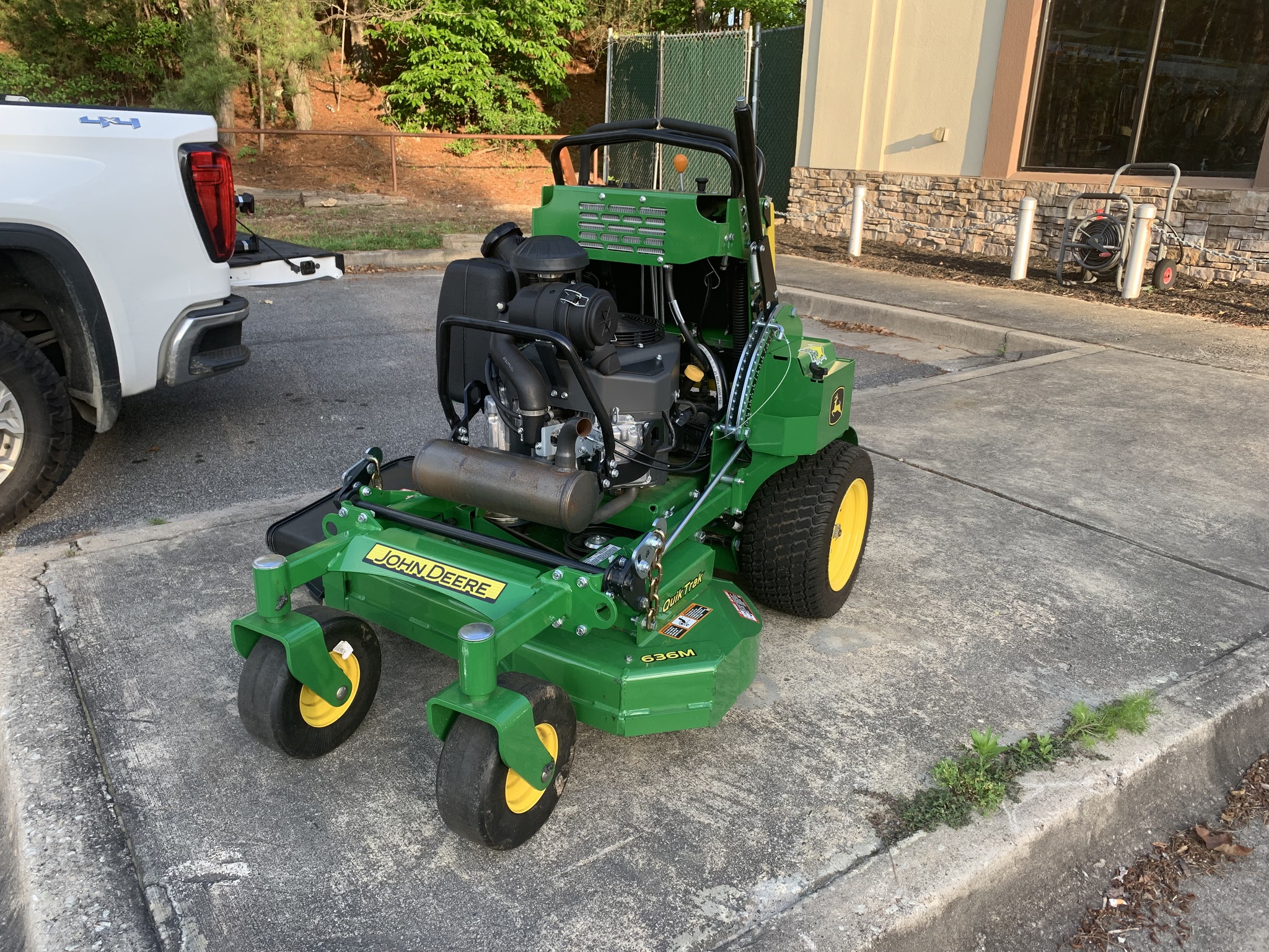 2023 John Deere 636M Image 2