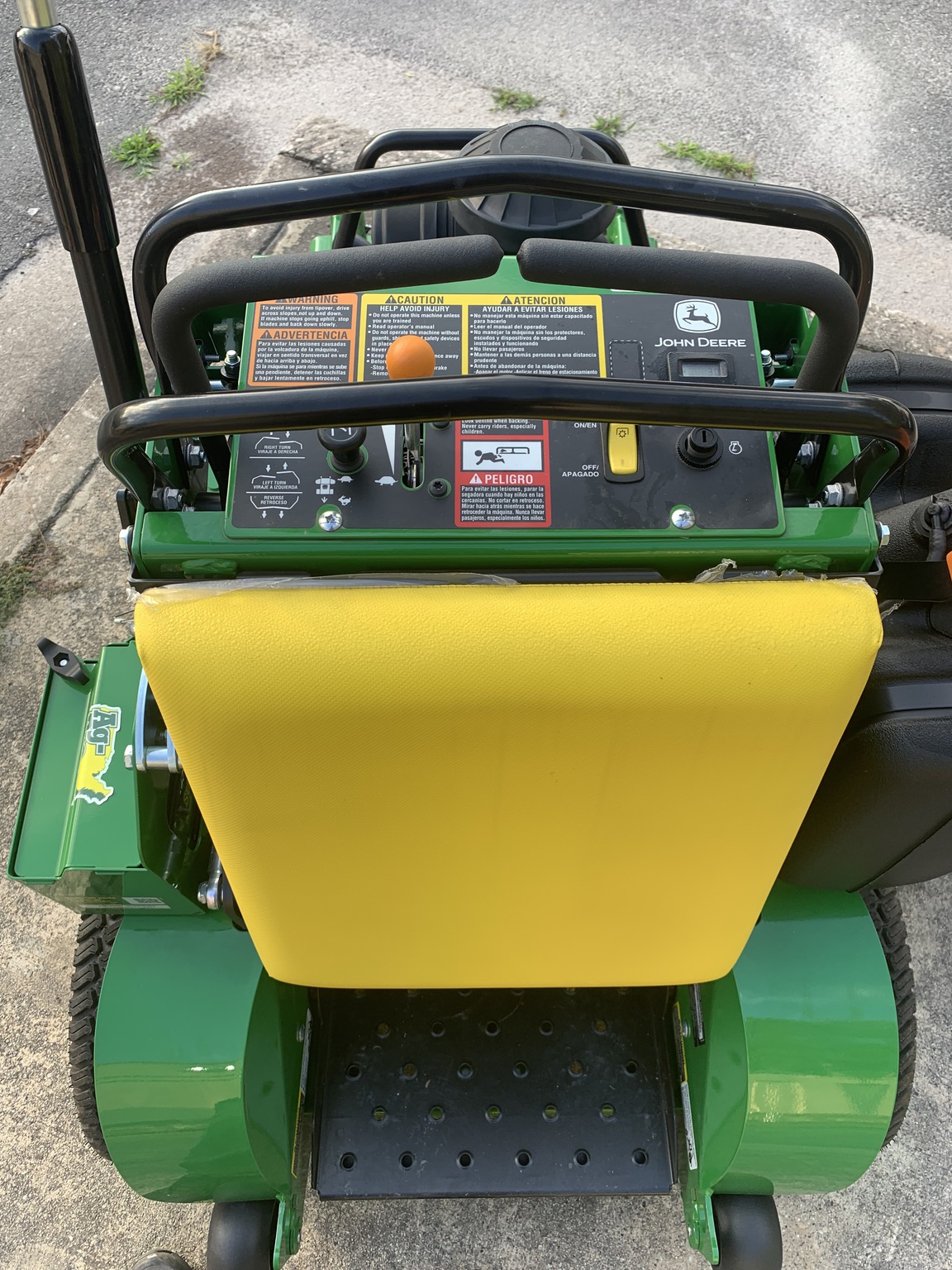 2023 John Deere 636M Image 3