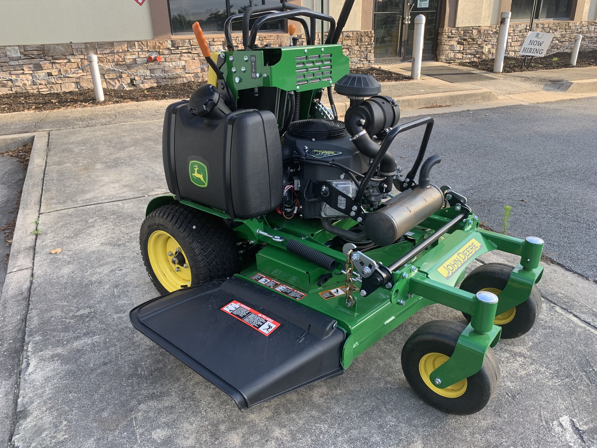 2023 John Deere 636M Image 6