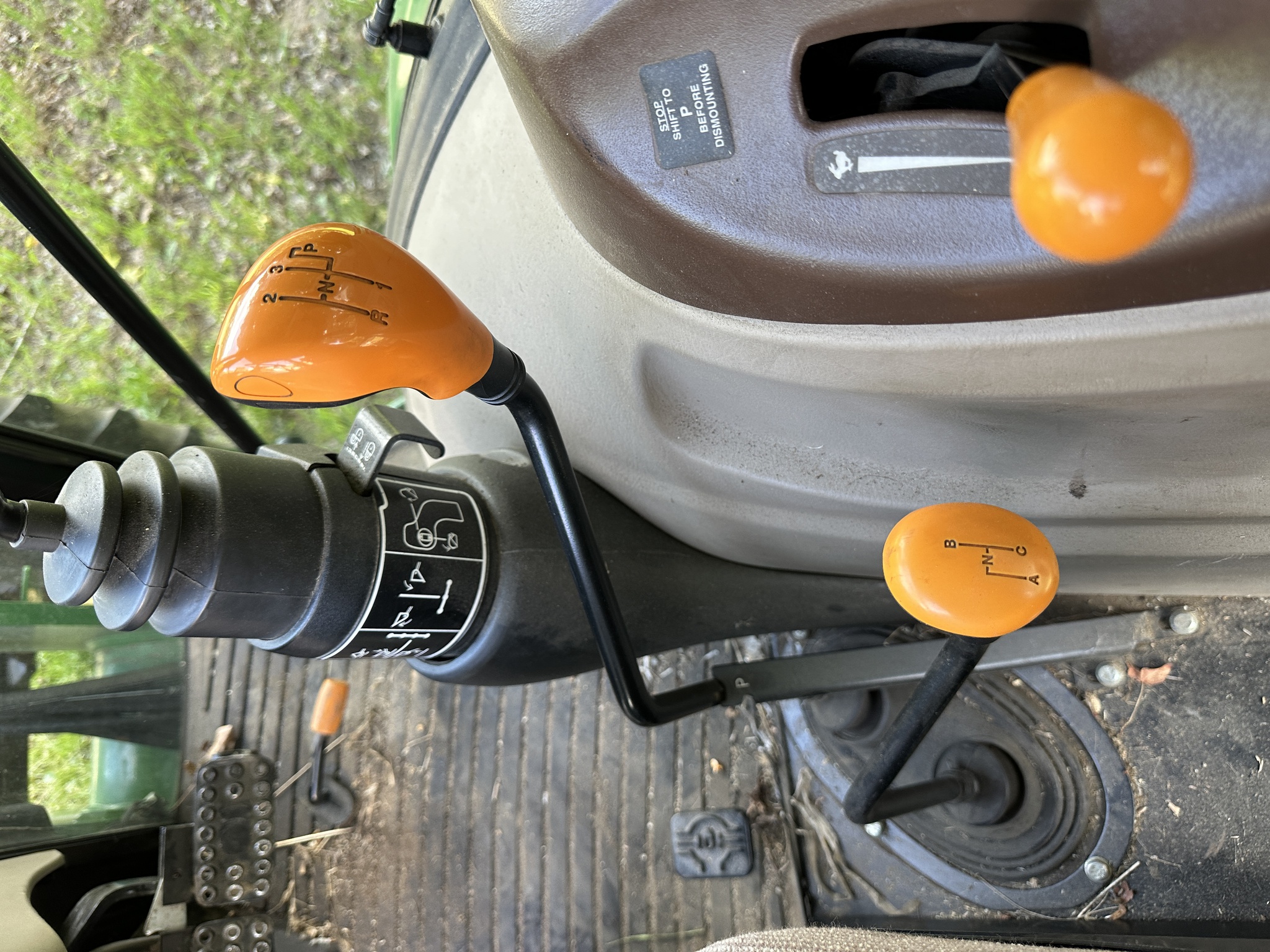 2008 John Deere 5625 Image 7