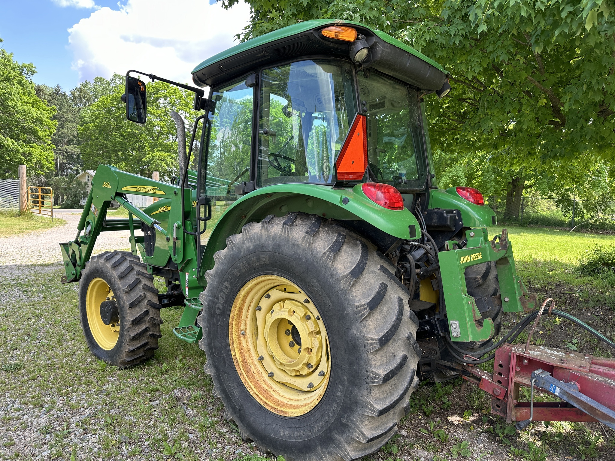 2008 John Deere 5625 Image 4