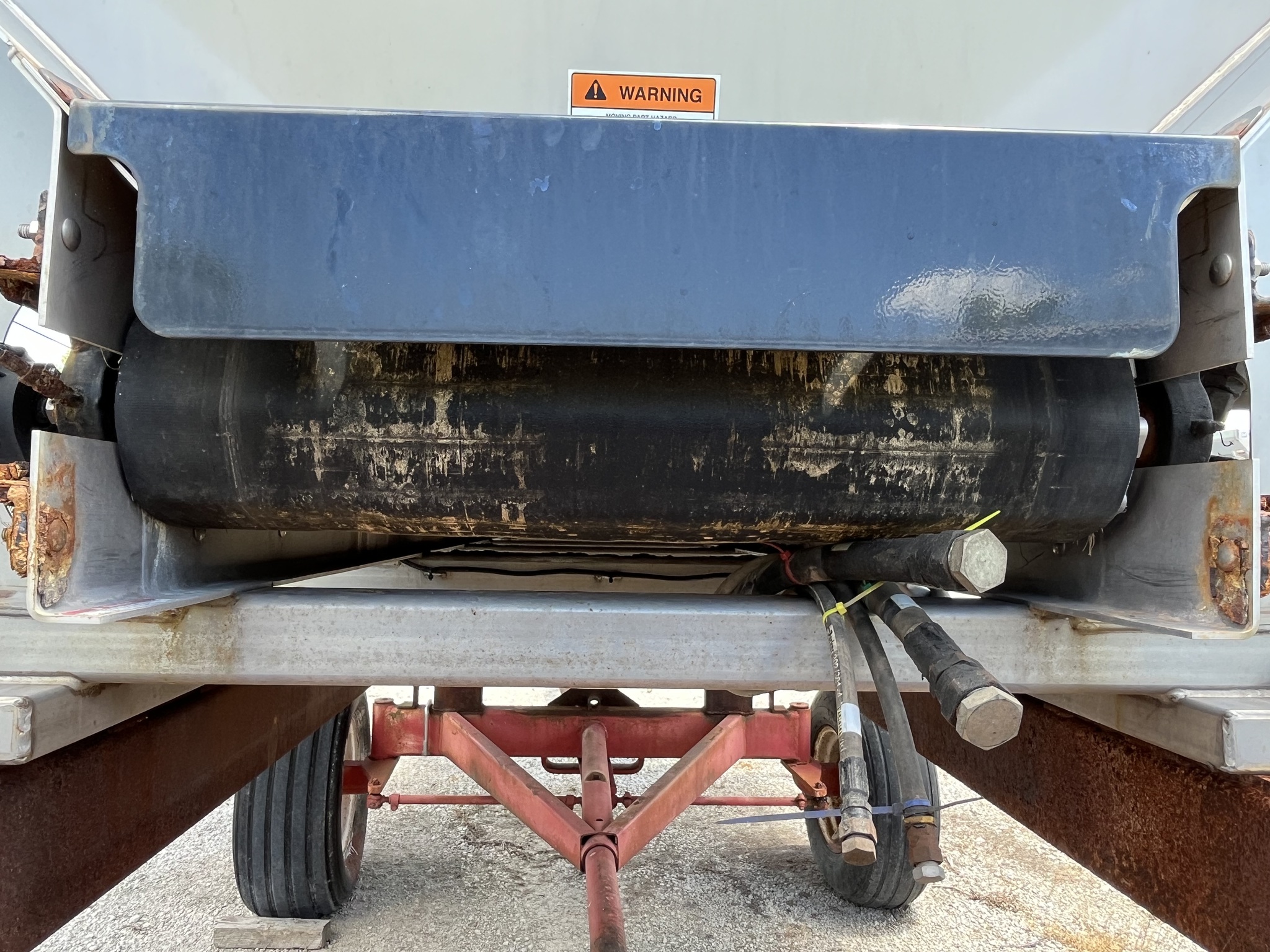  2019 New Leader NL300G4 at Heritage Tractor in Pontiac, IL