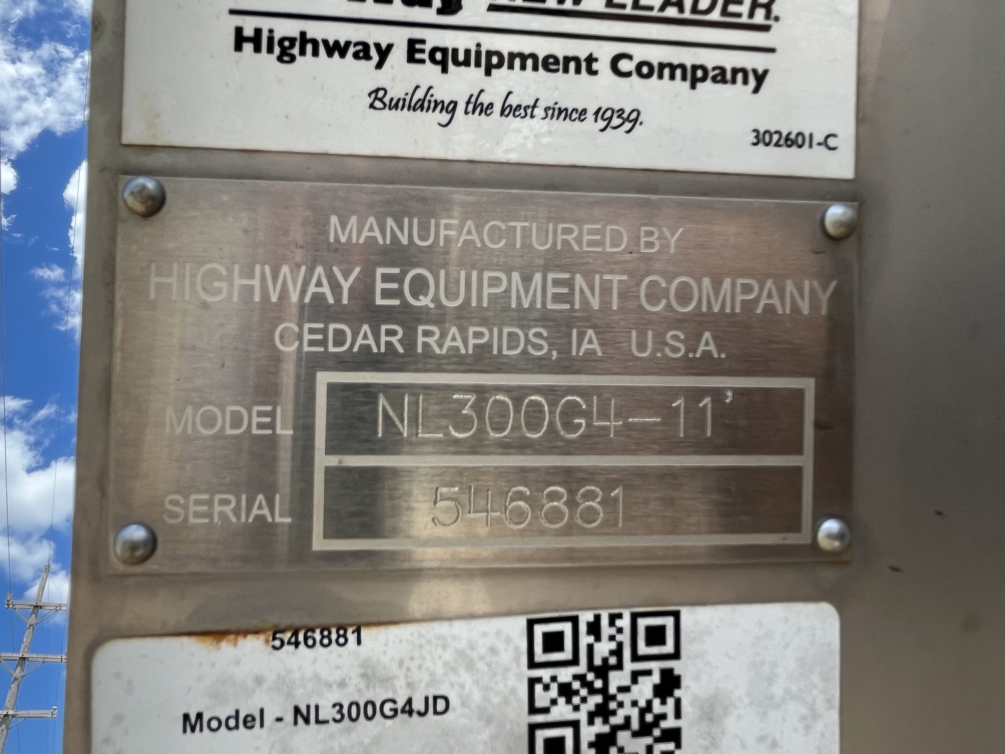  2019 New Leader NL300G4 at Heritage Tractor in Pontiac, IL