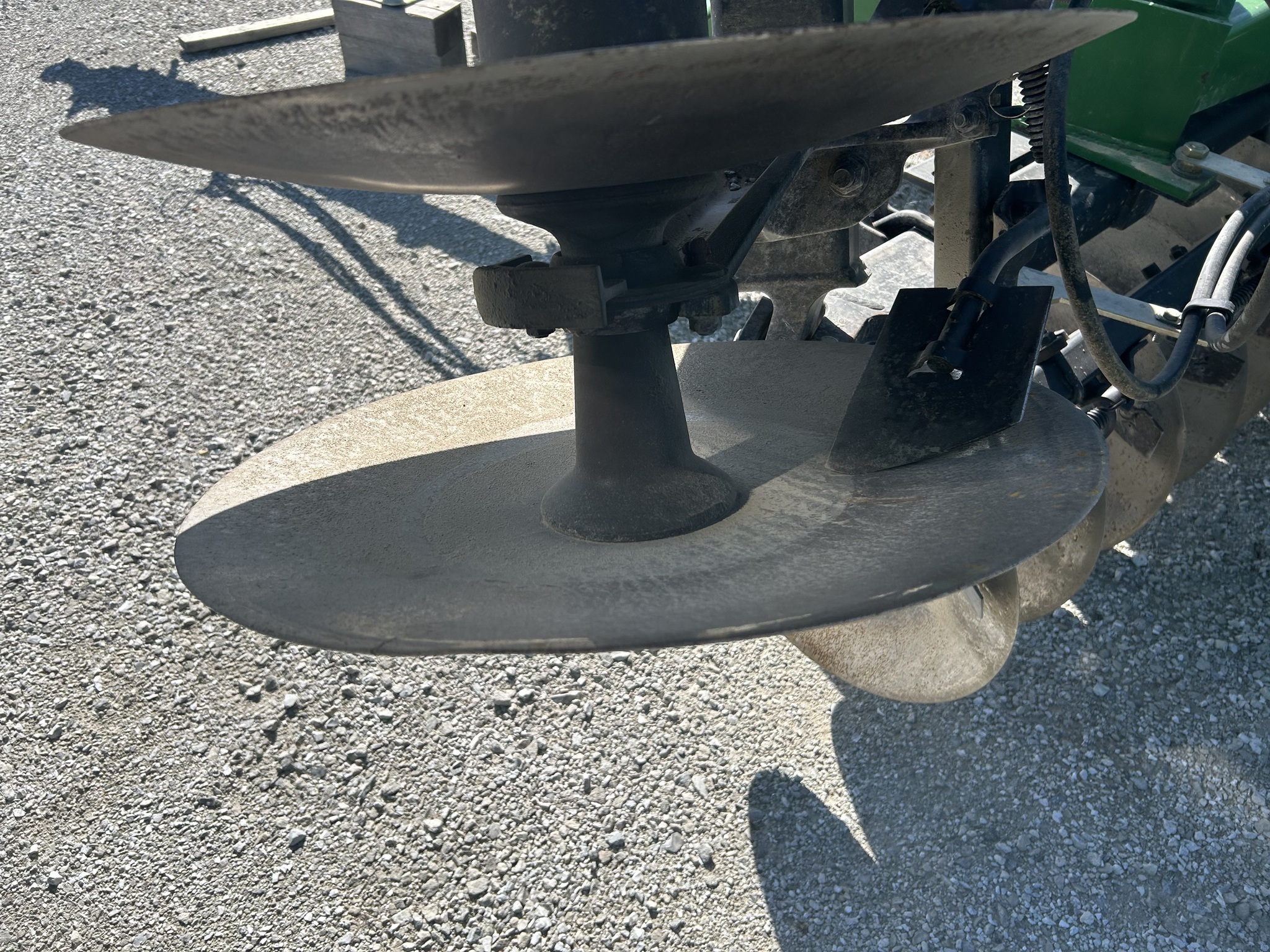  2007 John Deere 637 at Heritage Tractor in Macomb, IL