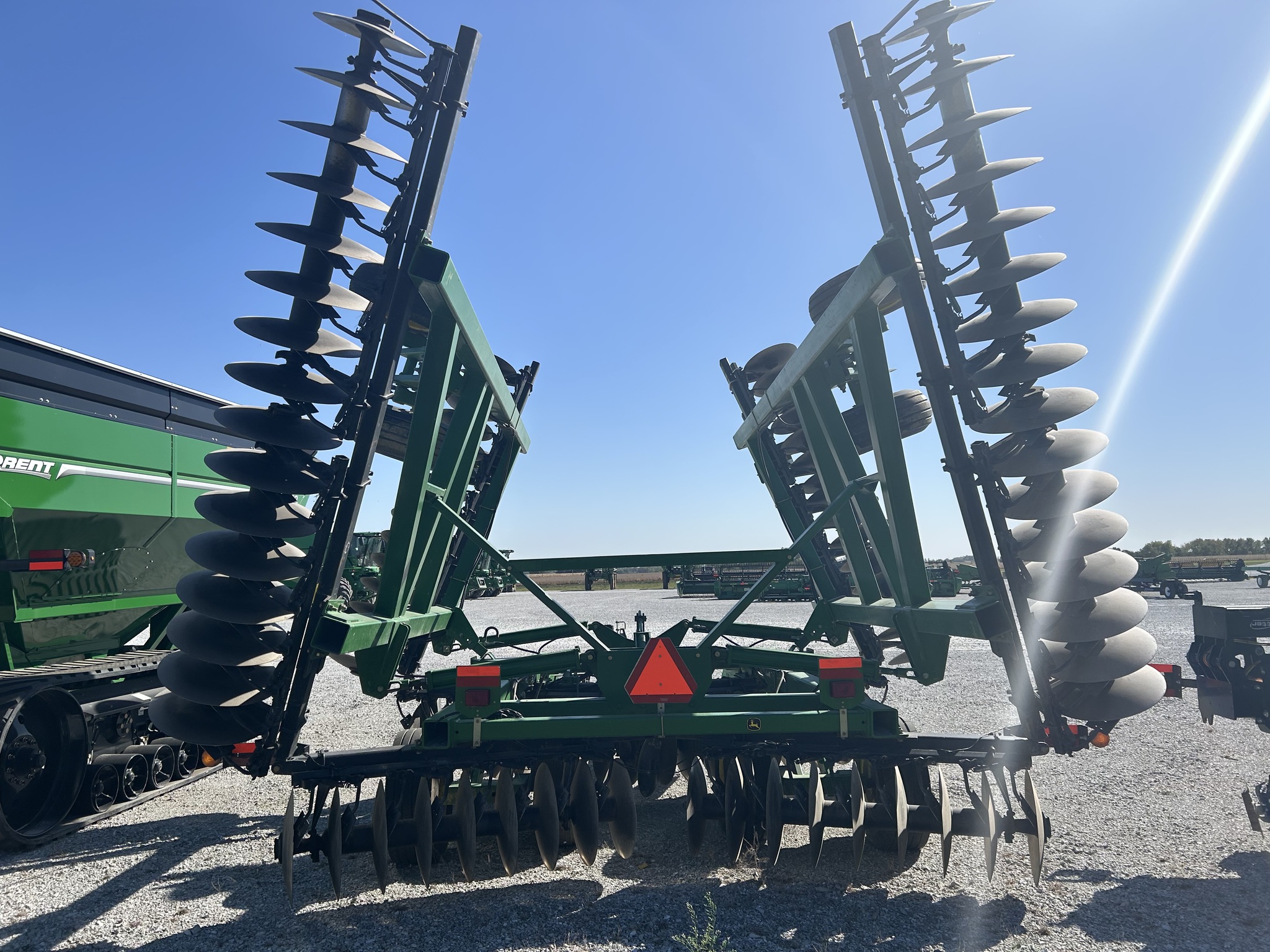  2007 John Deere 637 at Heritage Tractor in Macomb, IL