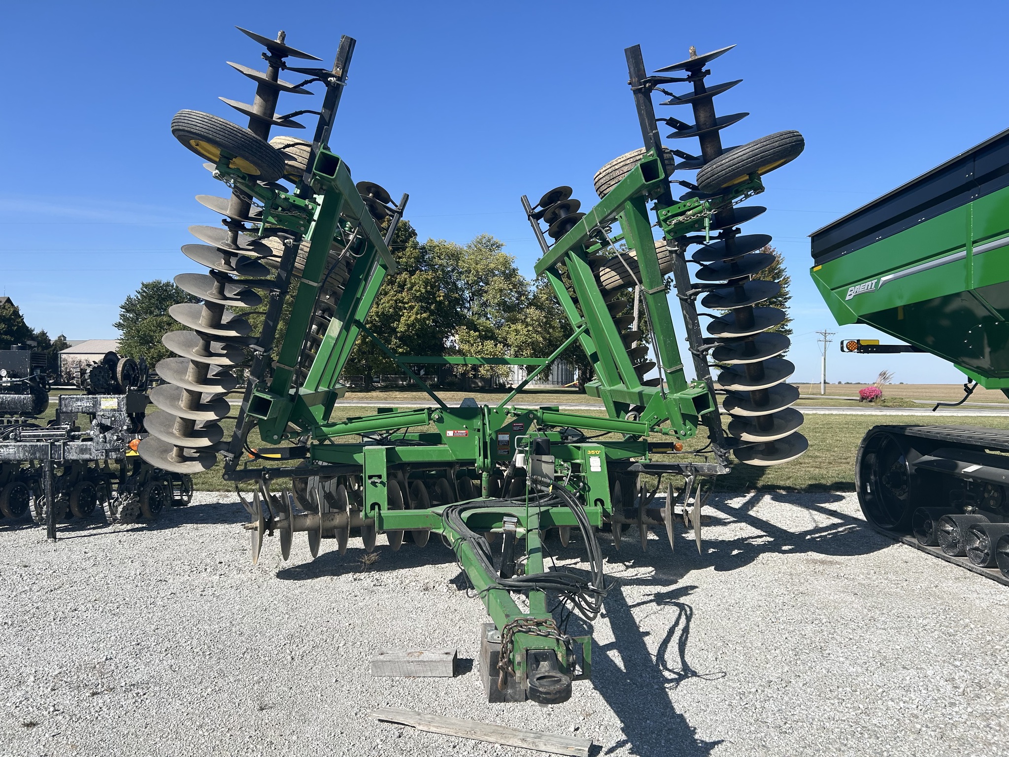  2007 John Deere 637 at Heritage Tractor in Macomb, IL