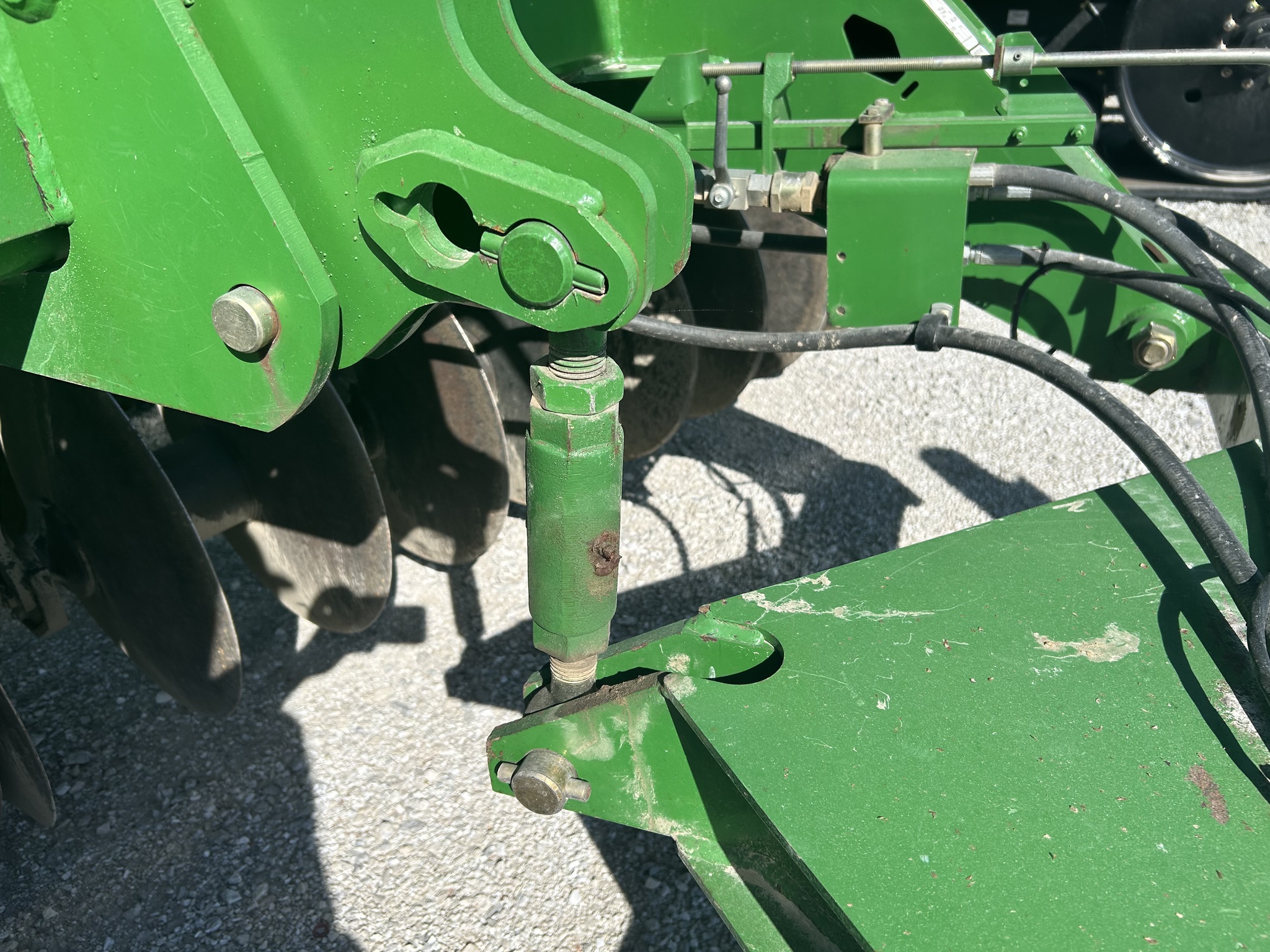  2007 John Deere 637 at Heritage Tractor in Macomb, IL