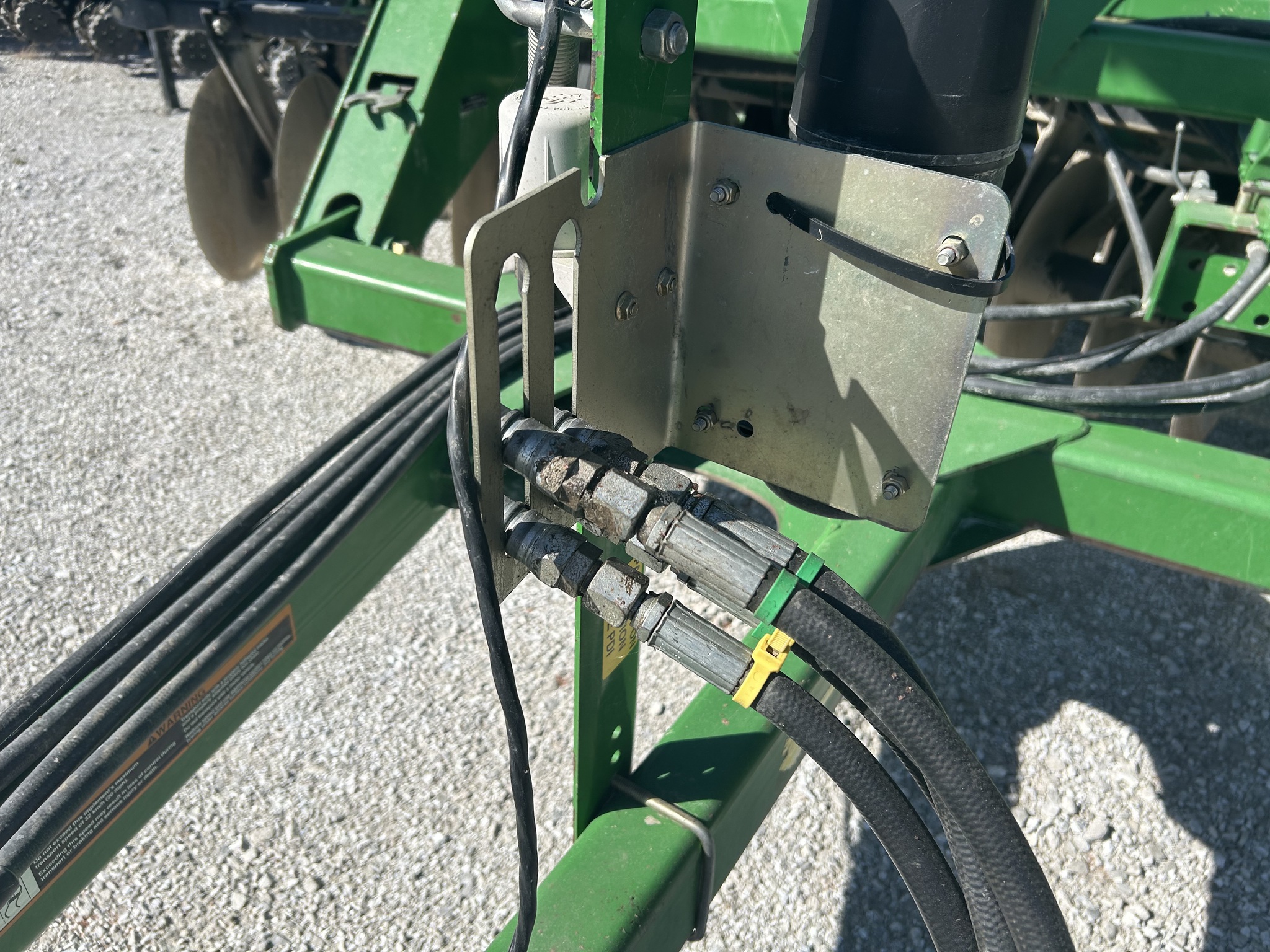  2007 John Deere 637 at Heritage Tractor in Macomb, IL