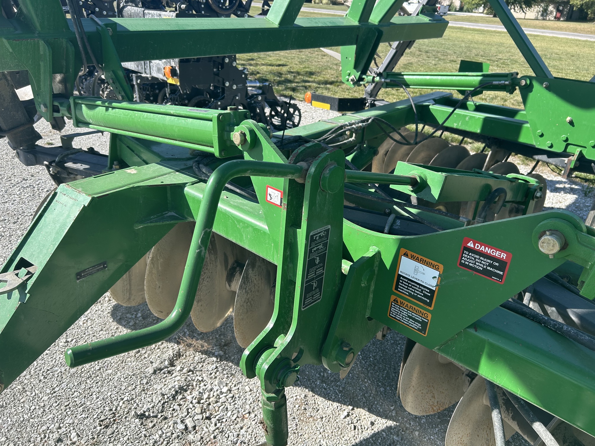 2007 John Deere 637 at Heritage Tractor in Macomb, IL