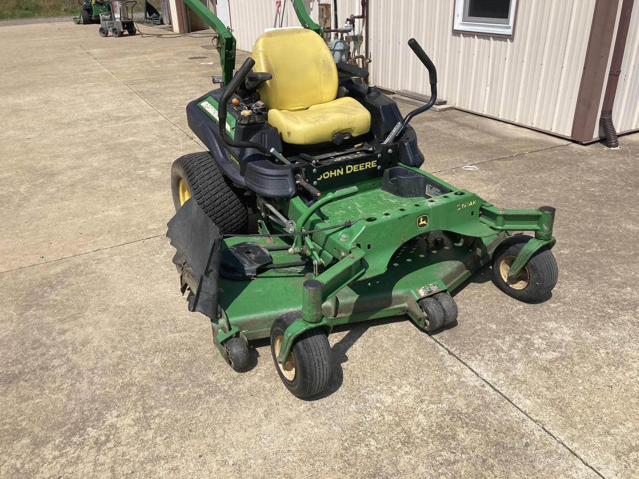 2016 John Deere Z950M Image 9