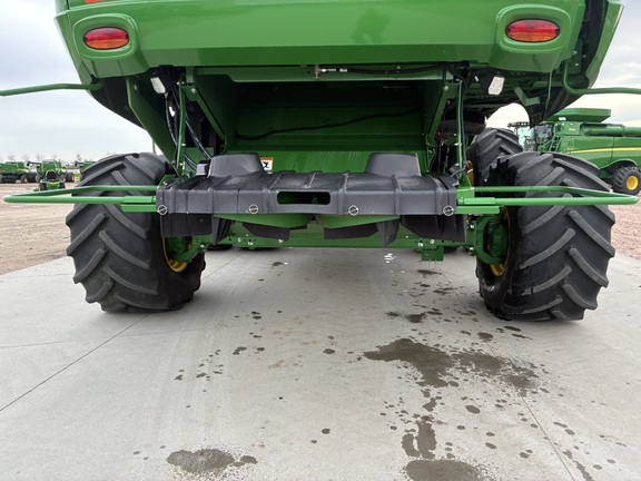 2024 John Deere S780 (8th thumbnail)