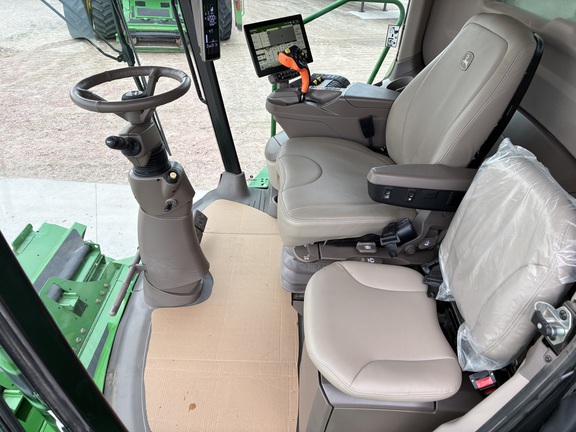 2024 John Deere S780 (15th thumbnail)
