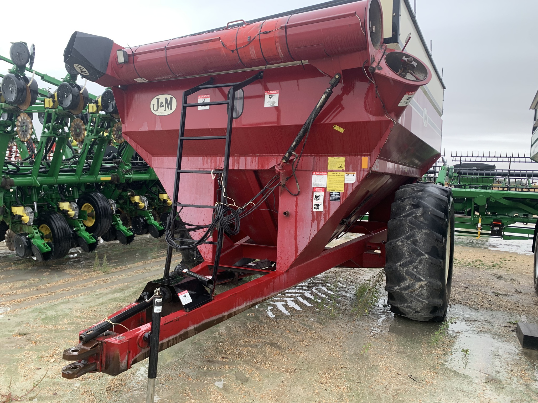 2004 J&M 525-14 at Heritage Tractor in Mendota, IL