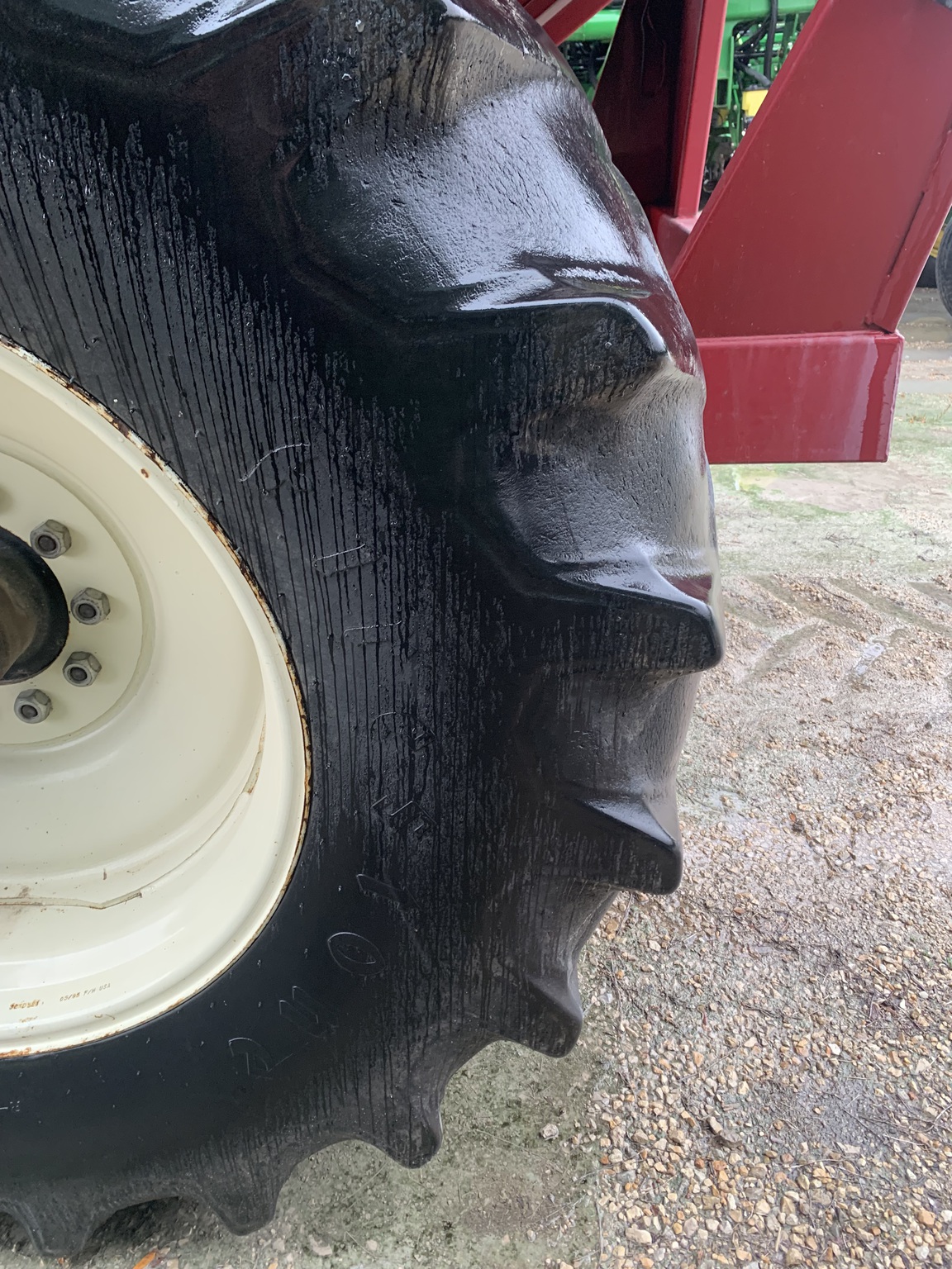  2004 J&M 525-14 at Heritage Tractor in Mendota, IL