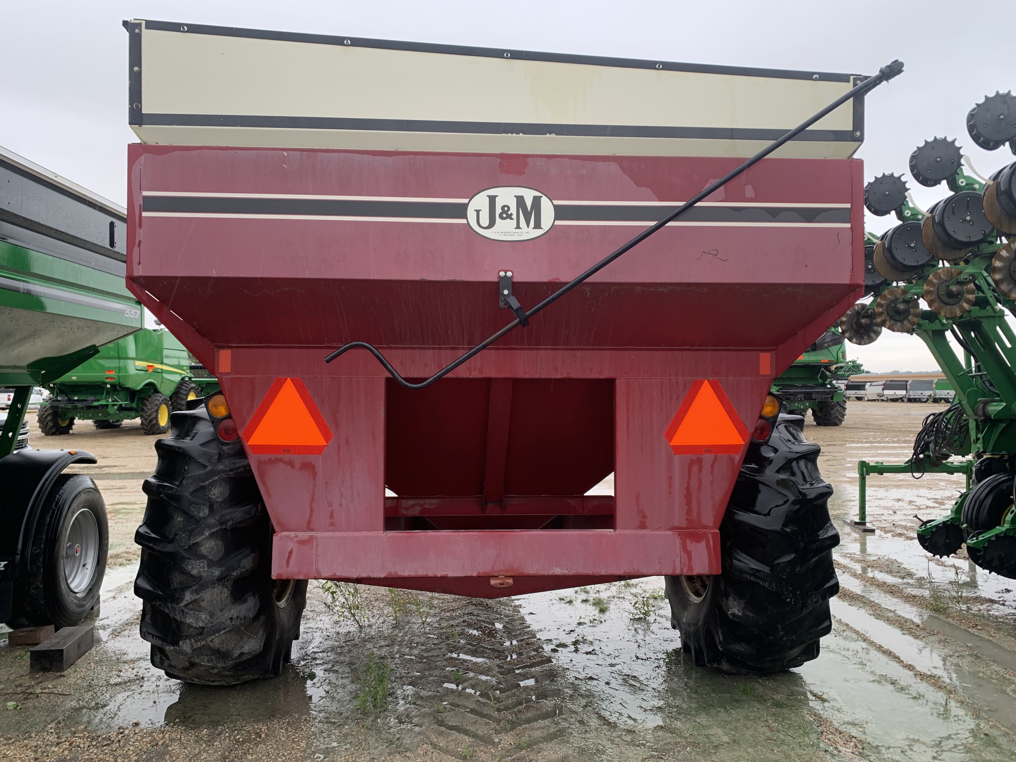  2004 J&M 525-14 at Heritage Tractor in Mendota, IL