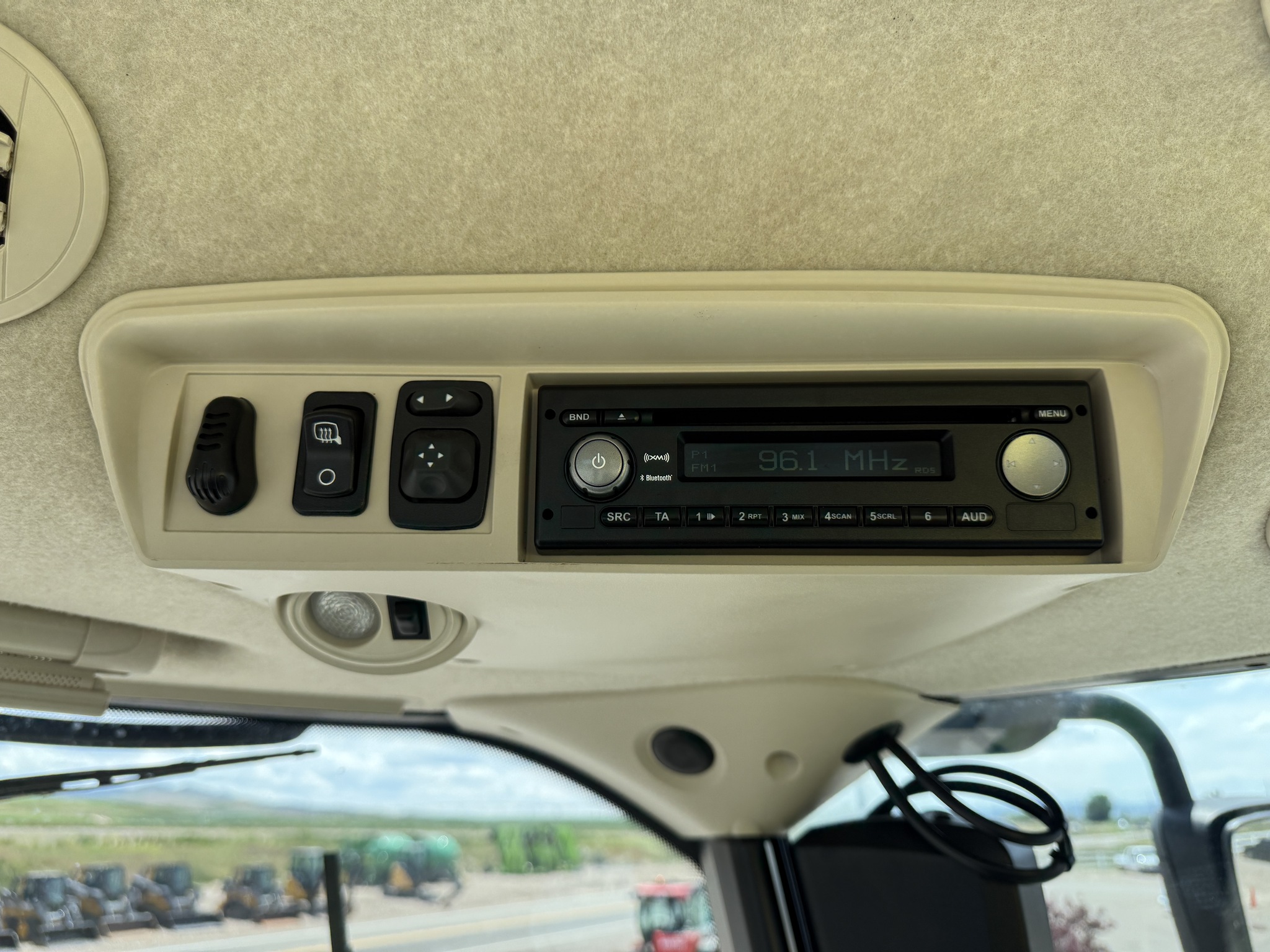 2015 John Deere 8600 Image 18