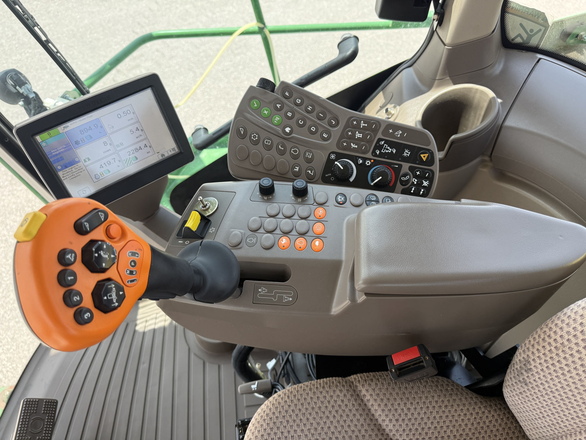 2015 John Deere 8600 Image 14