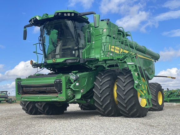 2022 John Deere X9 1000