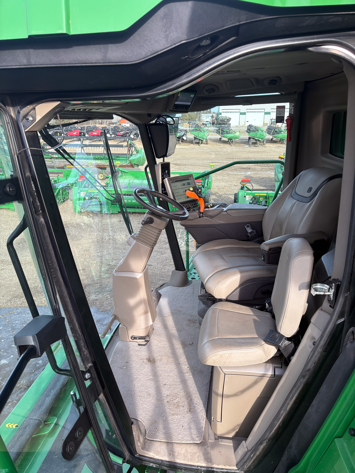 2022 John Deere X9 1000 Image 8