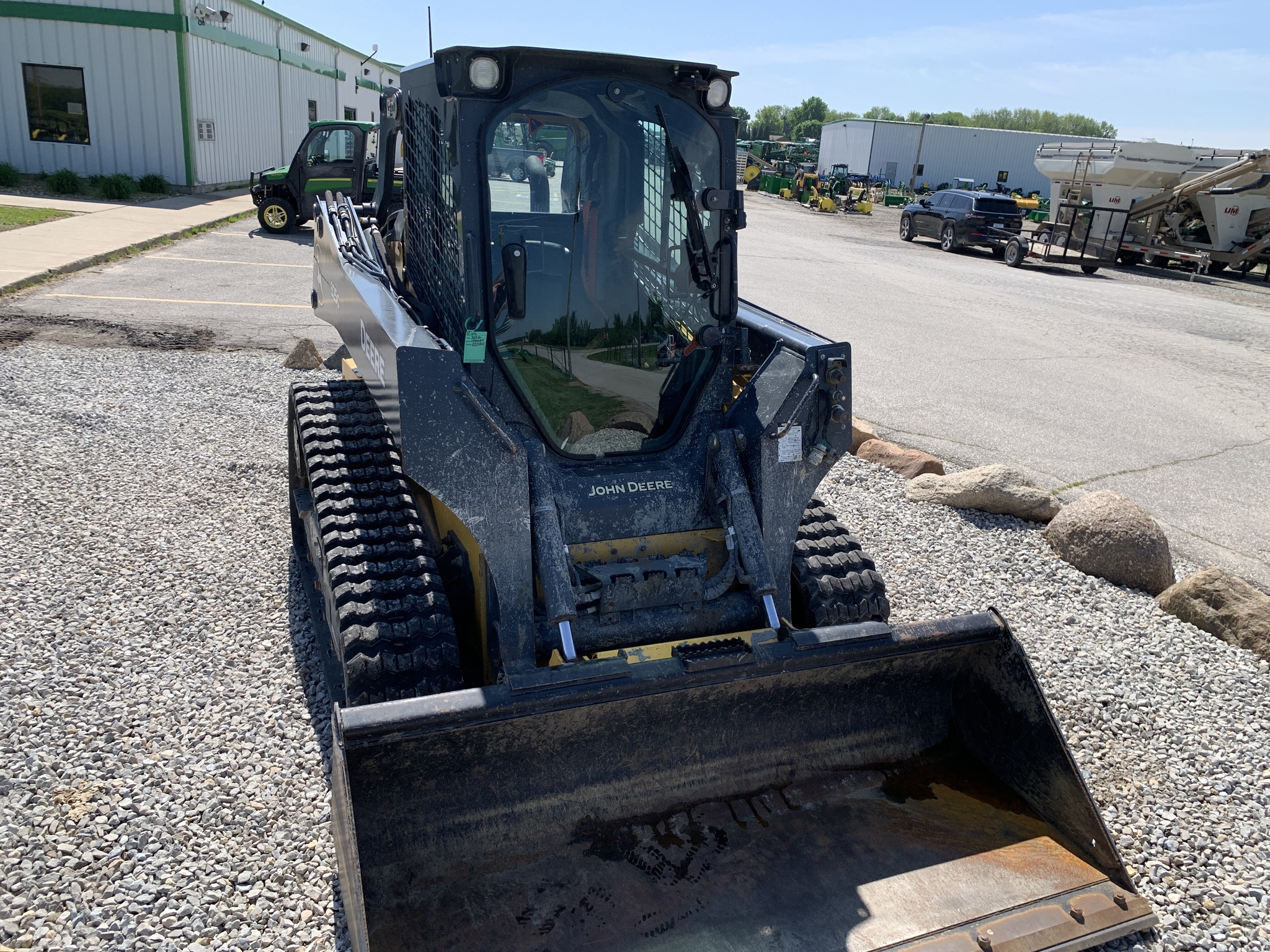2020 John Deere 325G Image 8