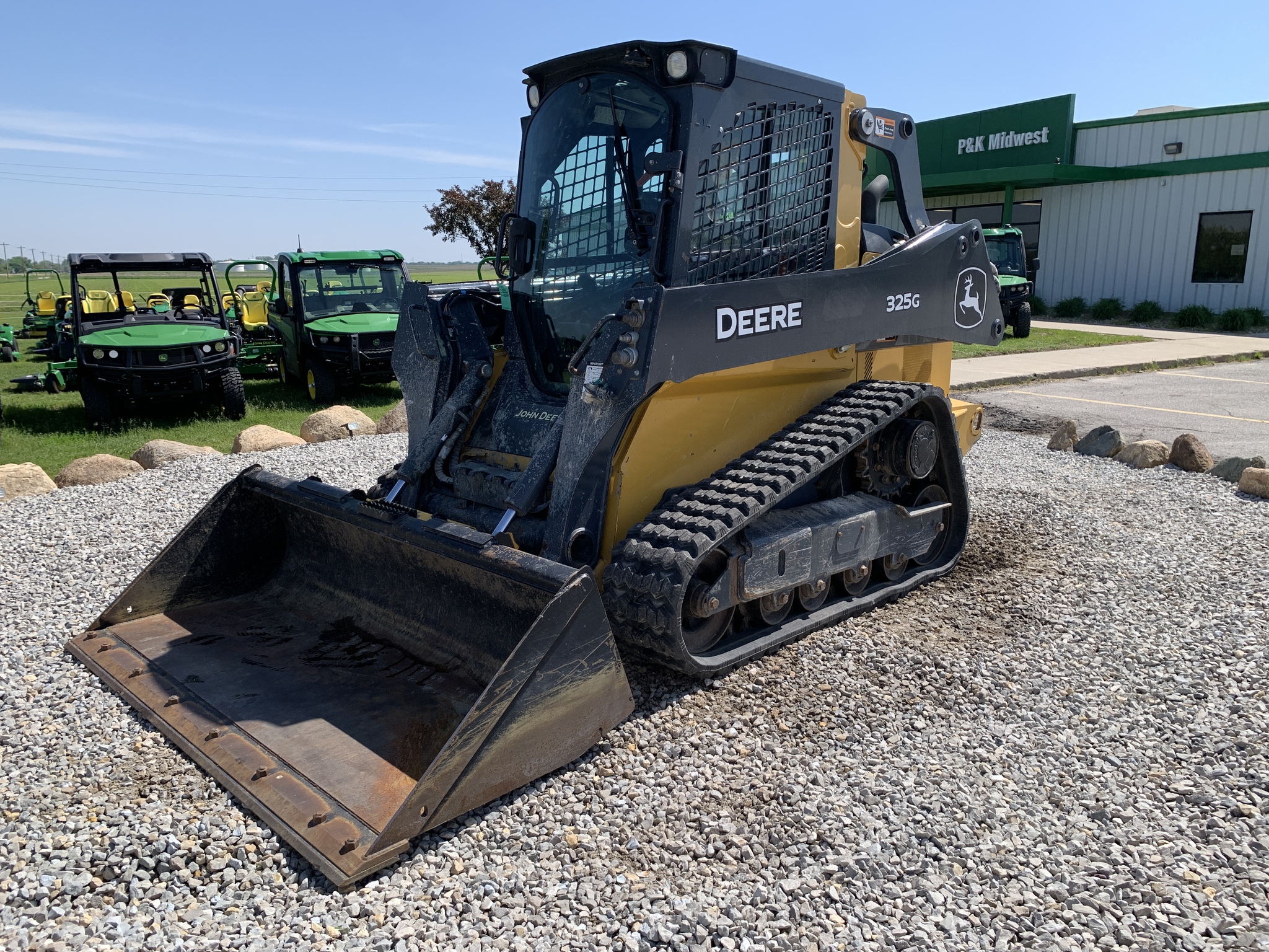 2020 John Deere 325G Image 1