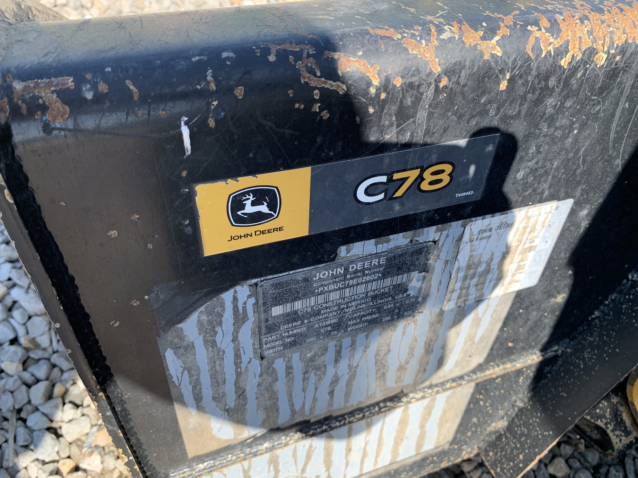 2020 John Deere 325G Image 13