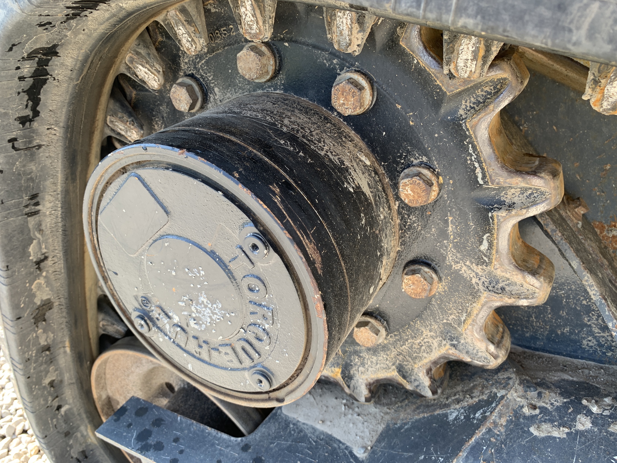 2020 John Deere 325G Image 27