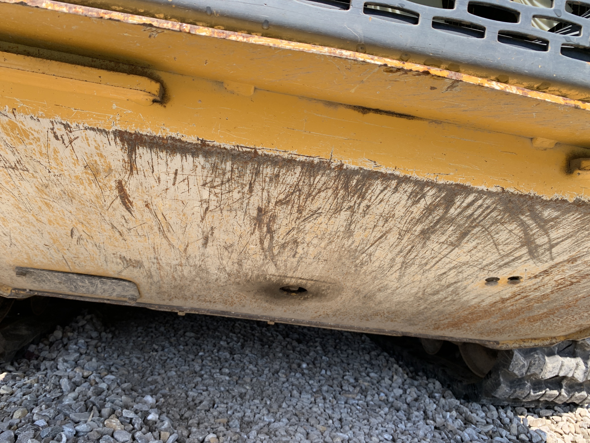 2020 John Deere 325G Image 31