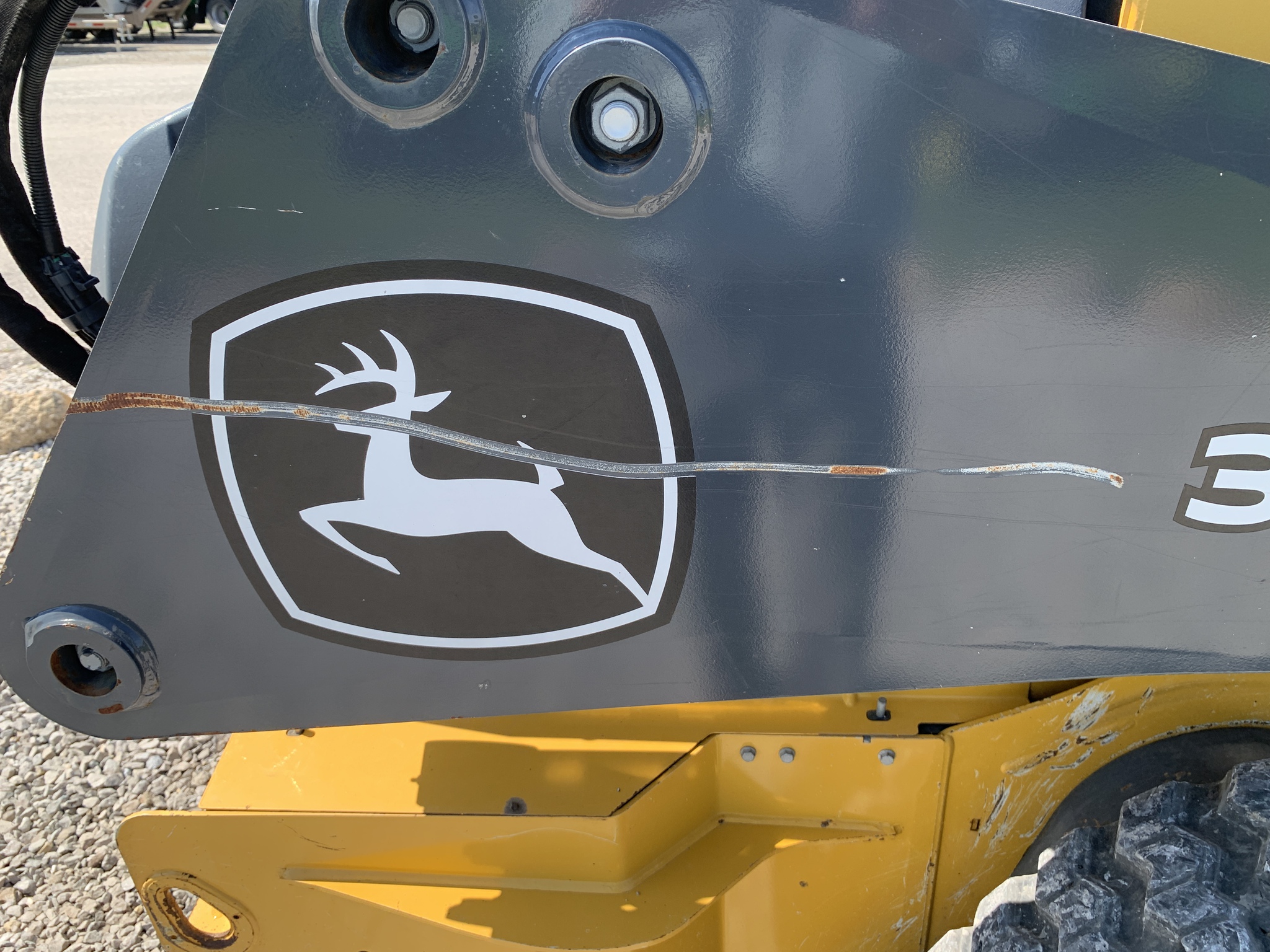 2020 John Deere 325G Image 16