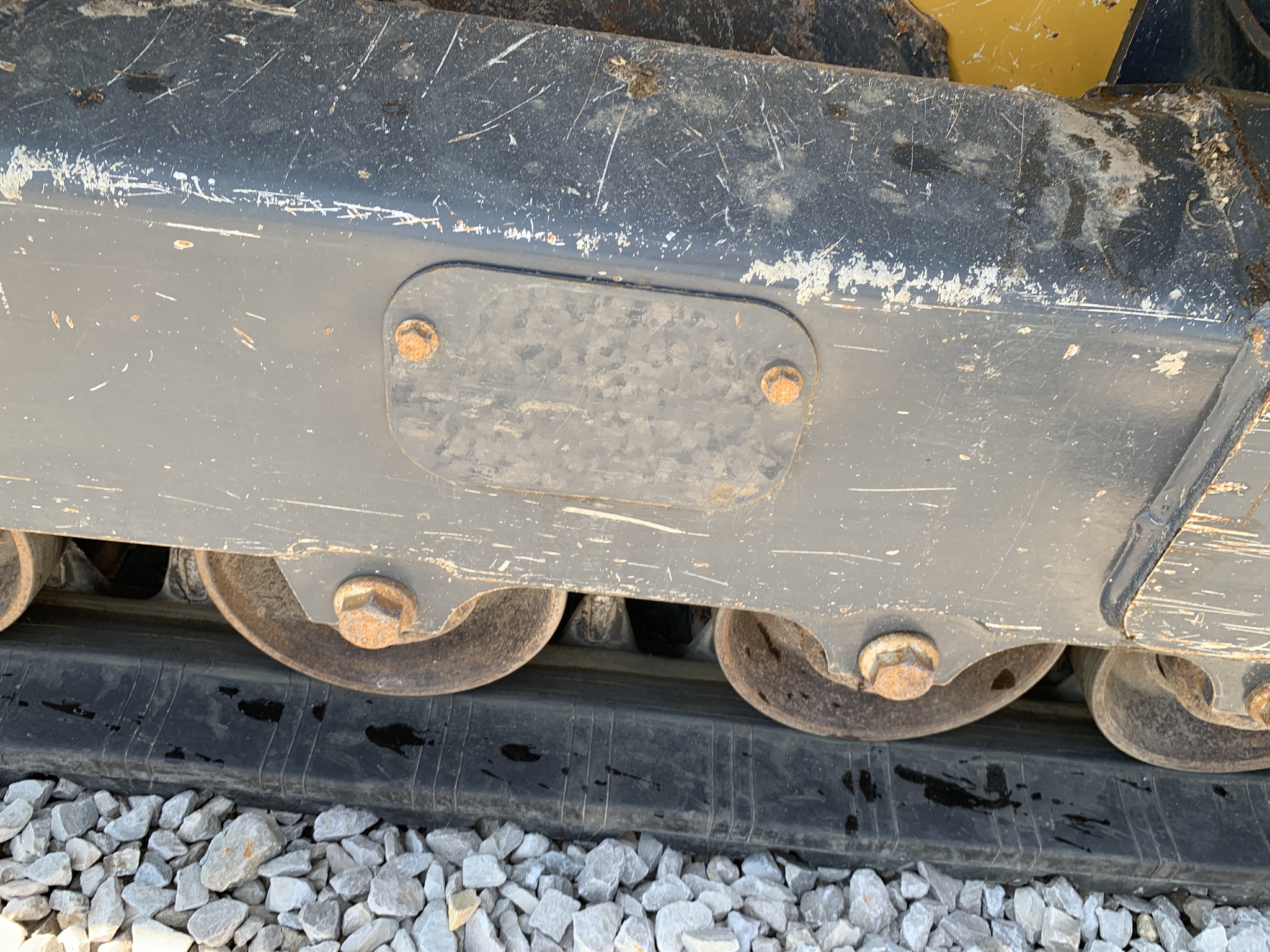 2020 John Deere 325G Image 19