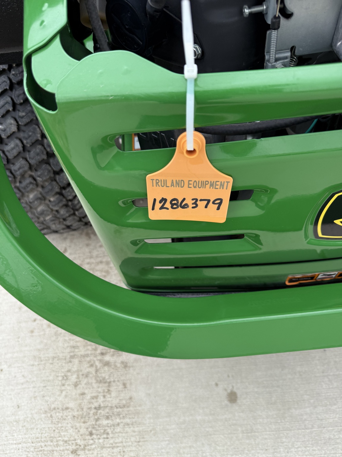 2023 John Deere Z970R Image 10