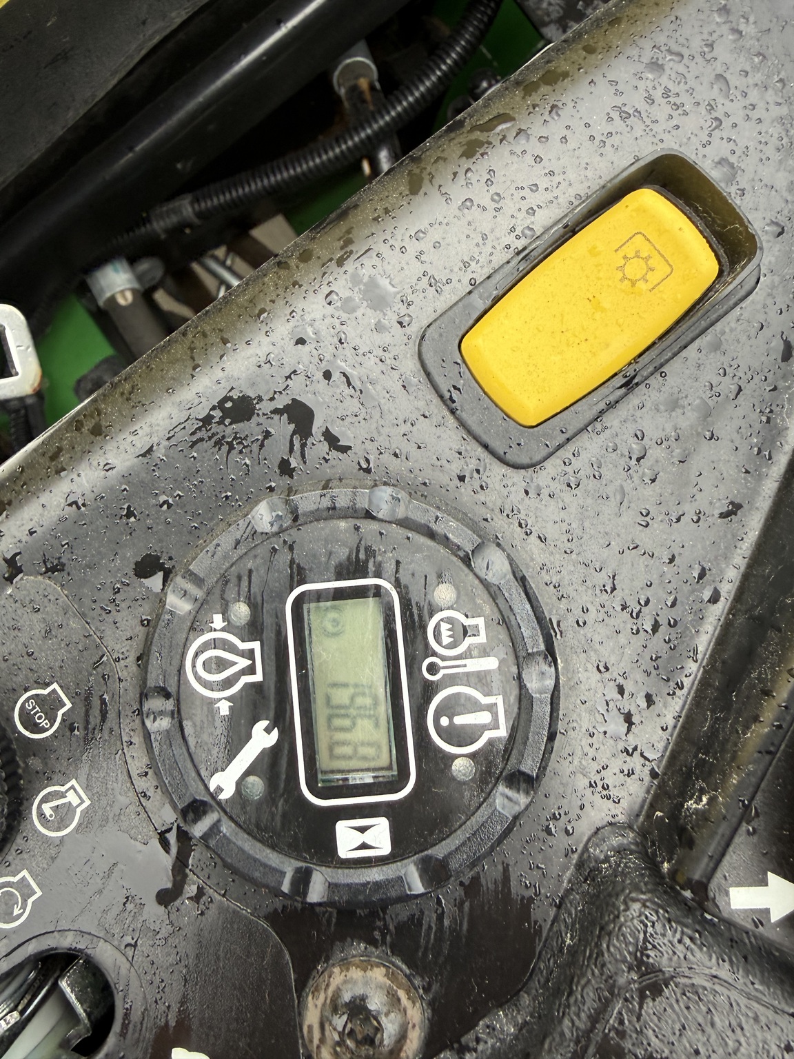 2023 John Deere Z970R Image 12