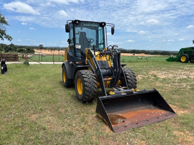 2022 John Deere 244L Image 2