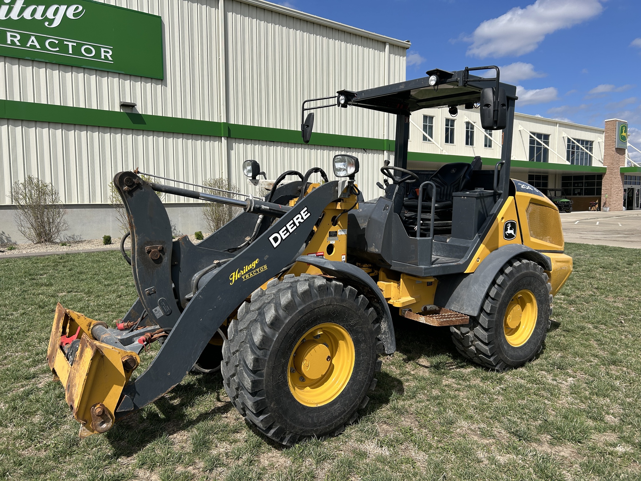  2023 John Deere 204 G at Heritage Tractor in Adrian, MO