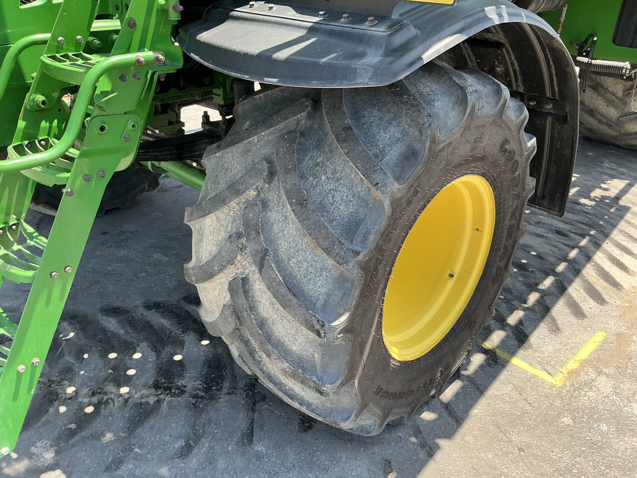2021 John Deere F4365 Image 9