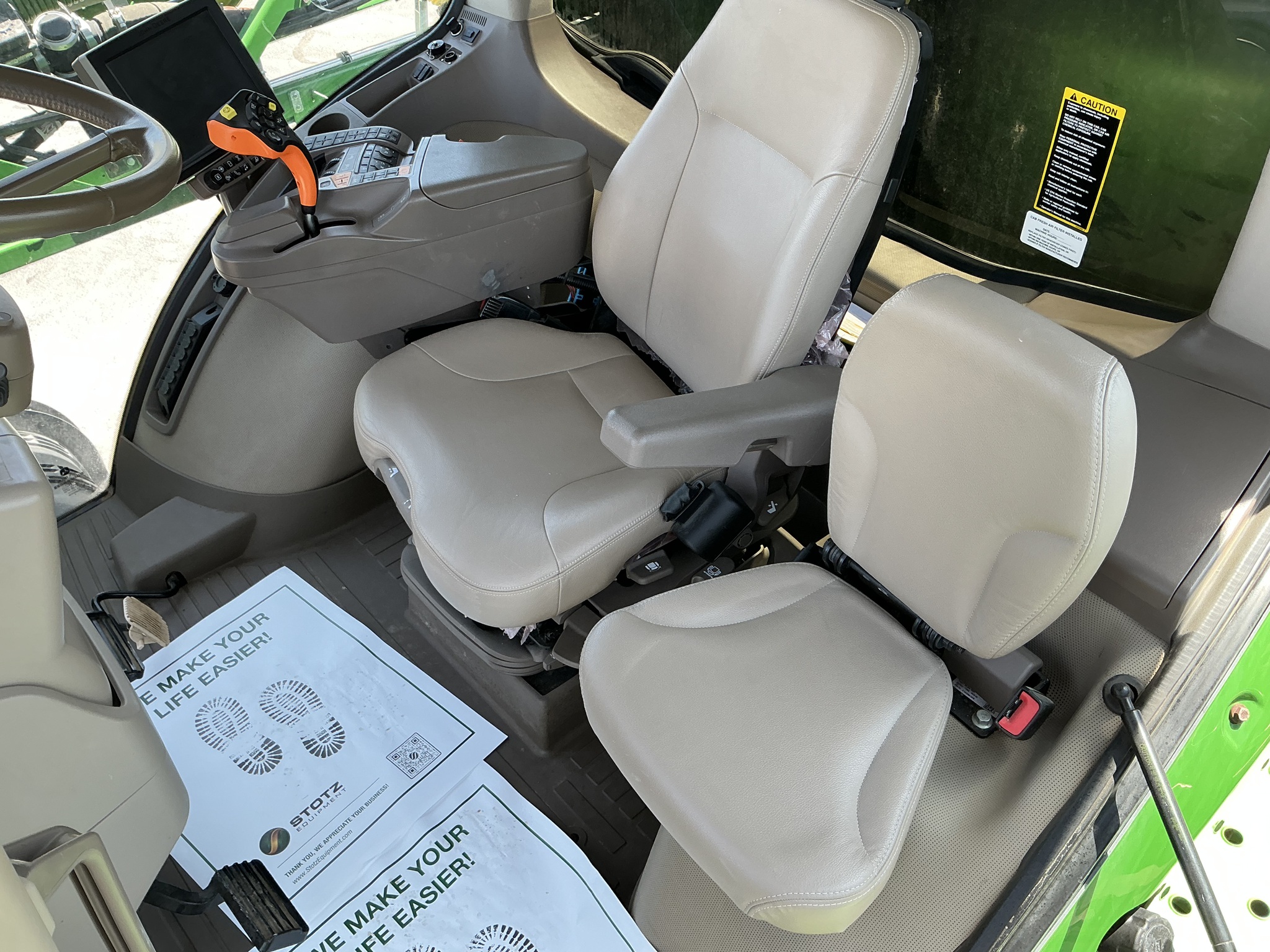 2021 John Deere F4365 Image 19