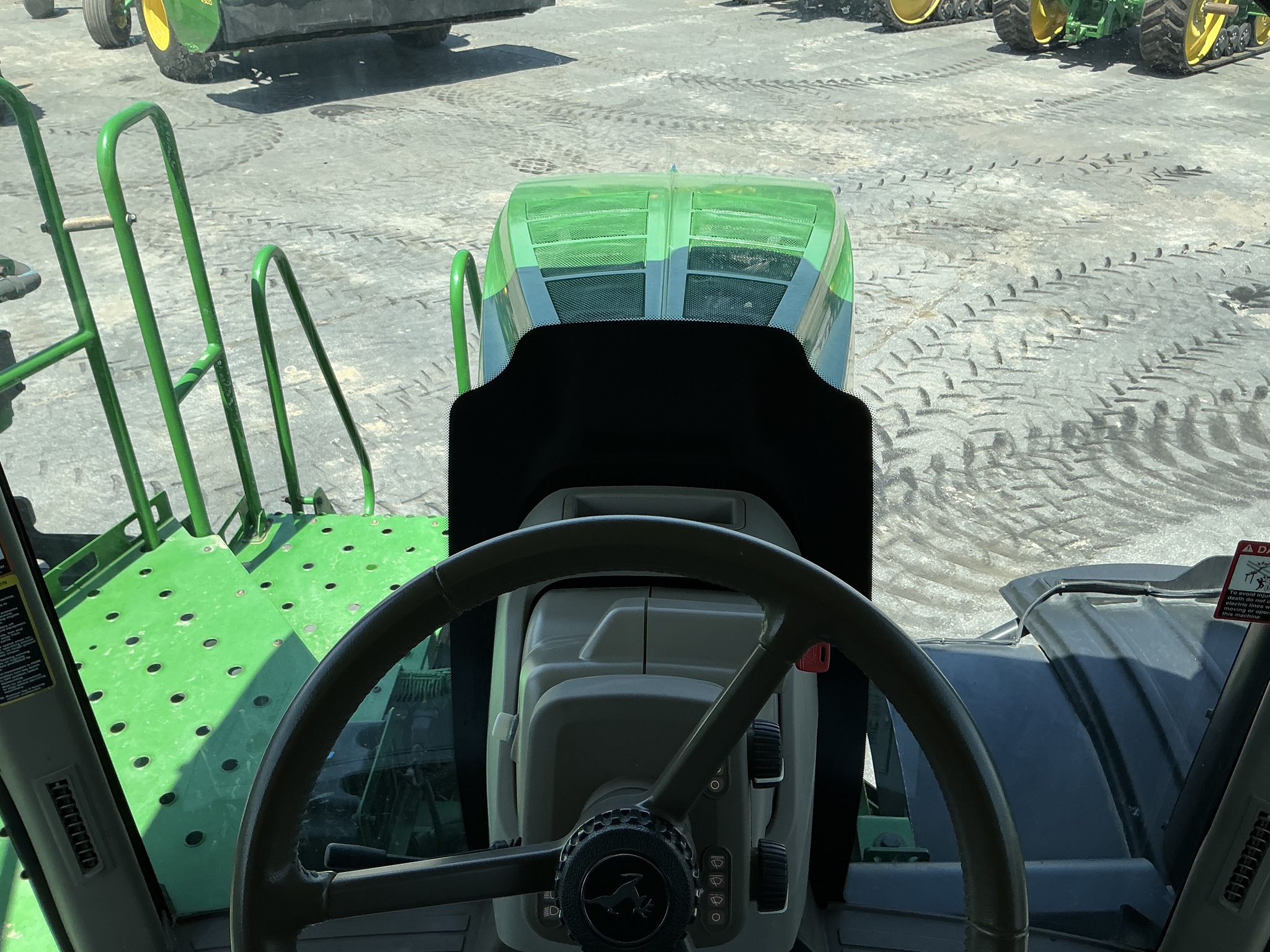 2021 John Deere F4365 Image 21