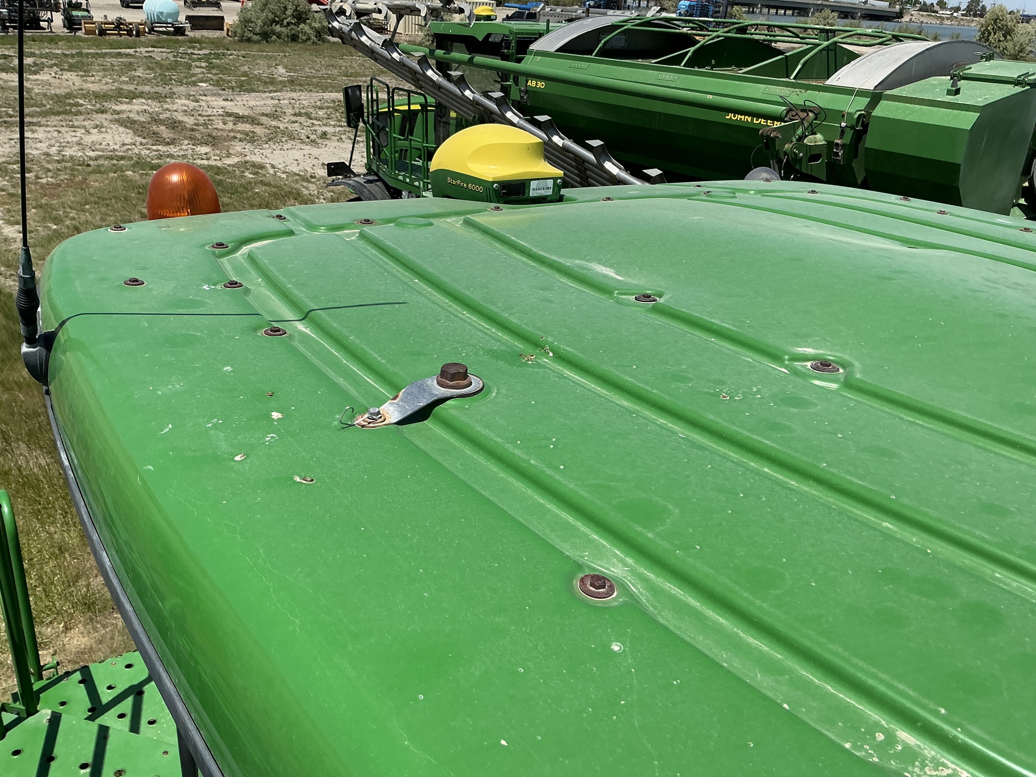 2021 John Deere F4365 Image 26