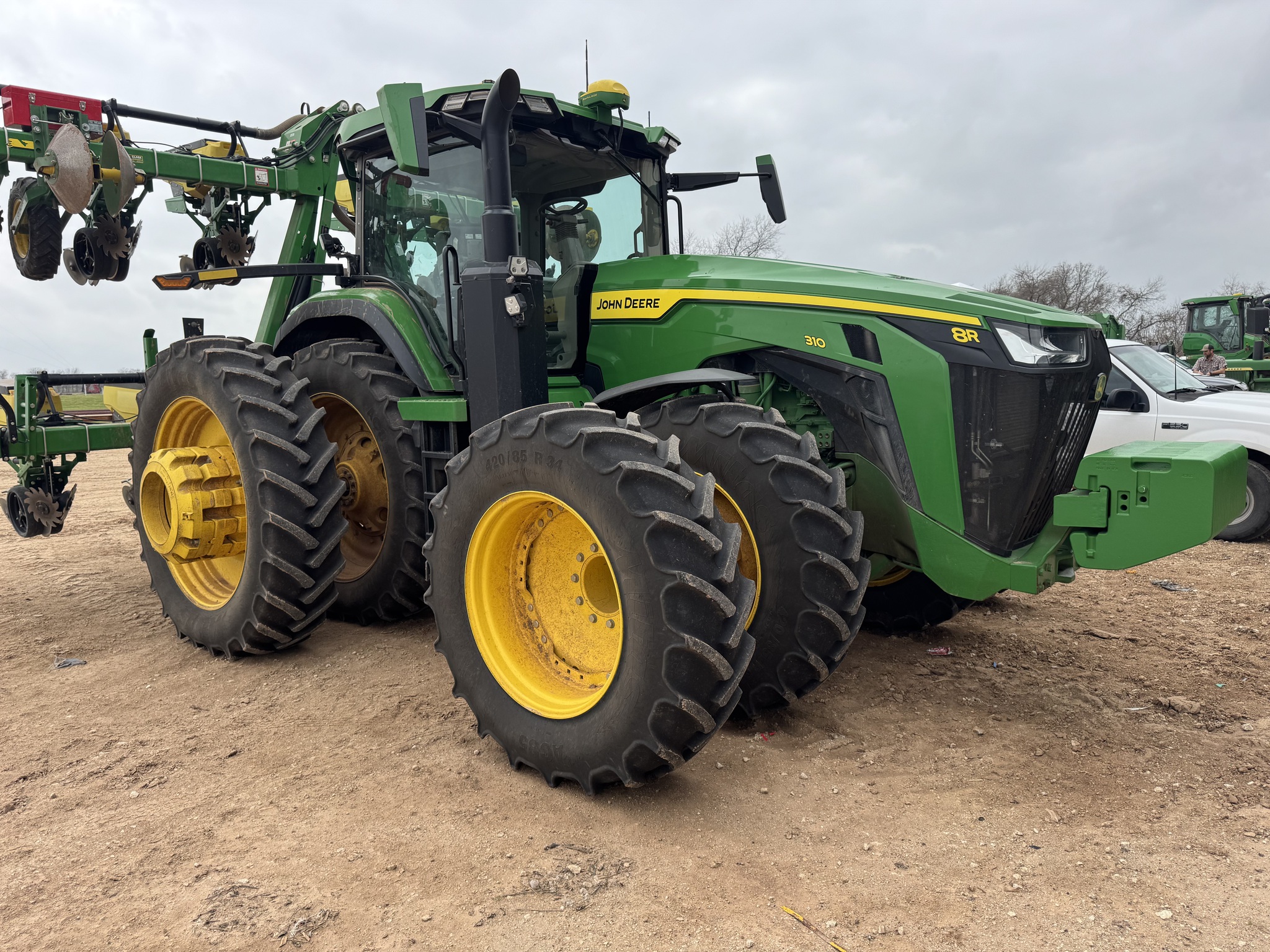2024 John Deere 8R 310 Image 7