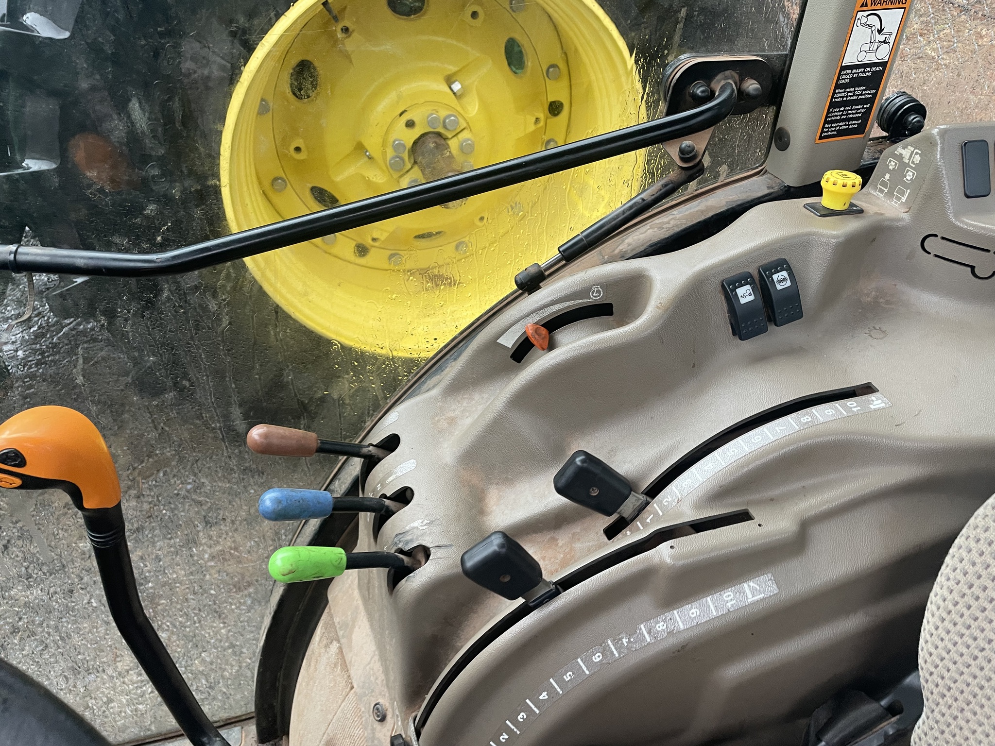 2017 John Deere 5100GN Image 8