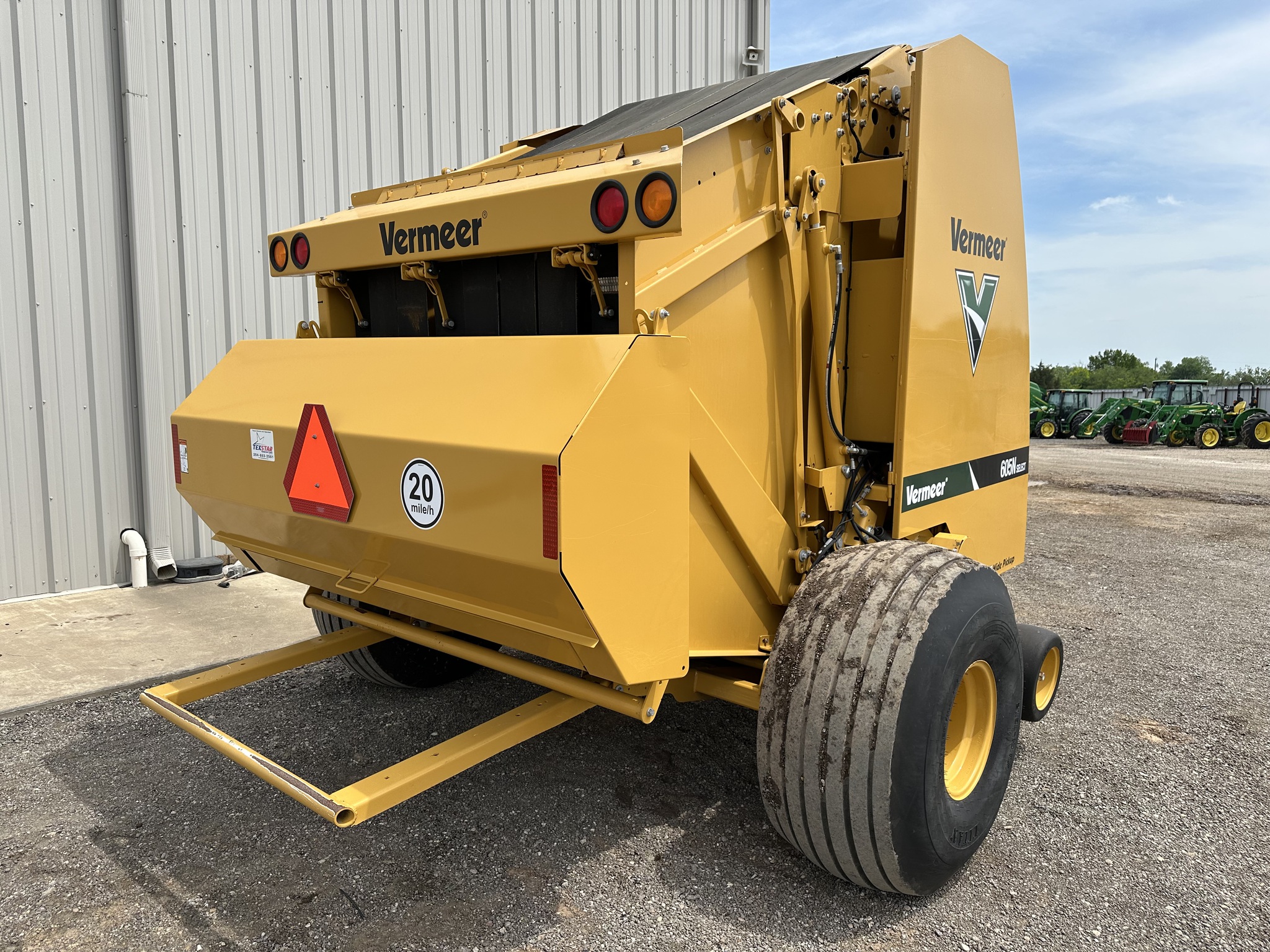 2022 Vermeer 605N Select Image 6