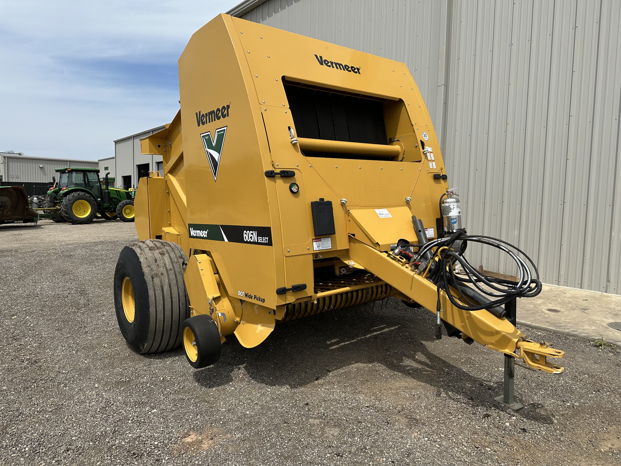 2022 Vermeer 605N Select Image 4